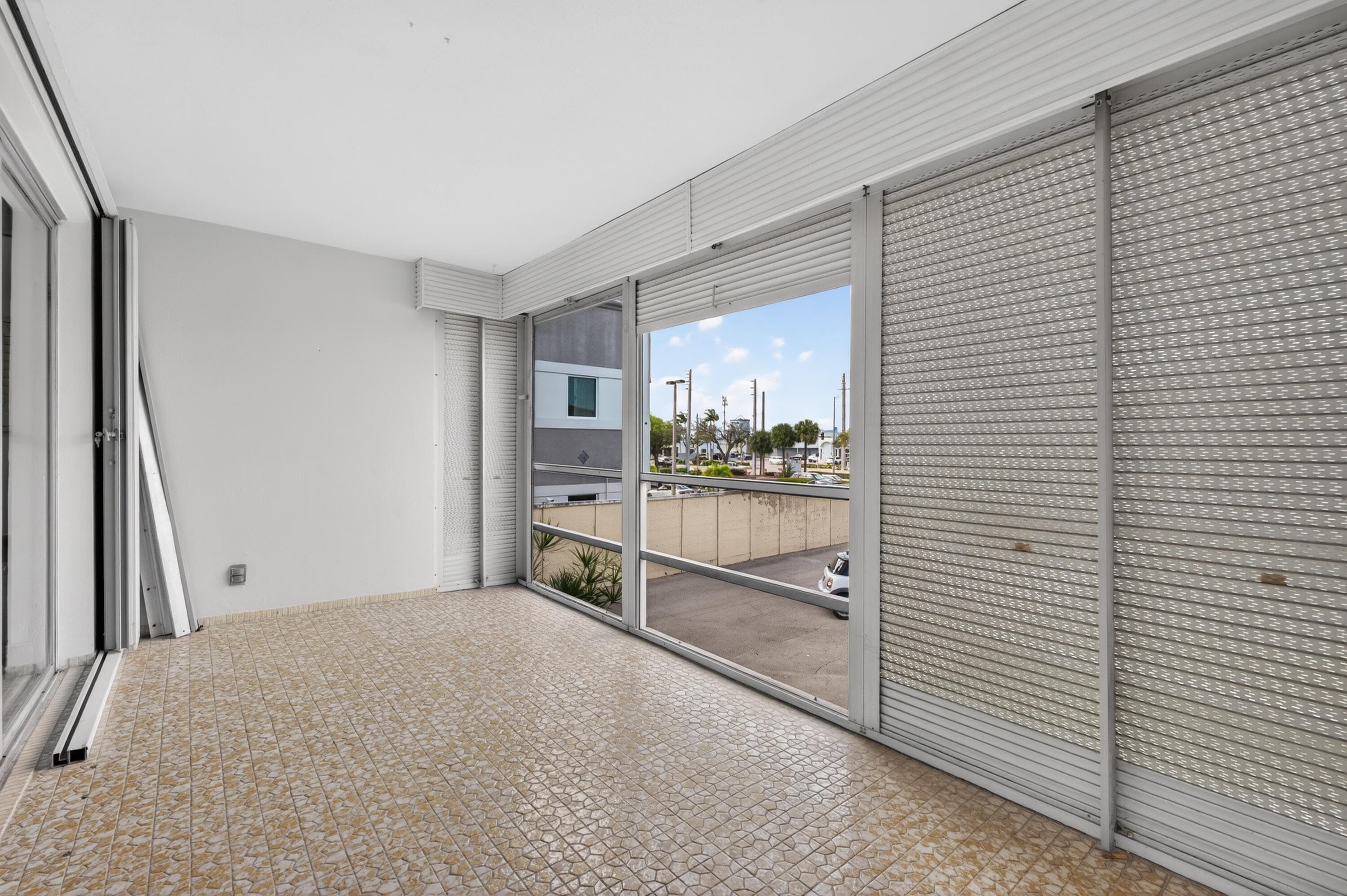 2134 NE 36th Street 82, Lighthouse Point, FL 33064 — photo 30 of 38