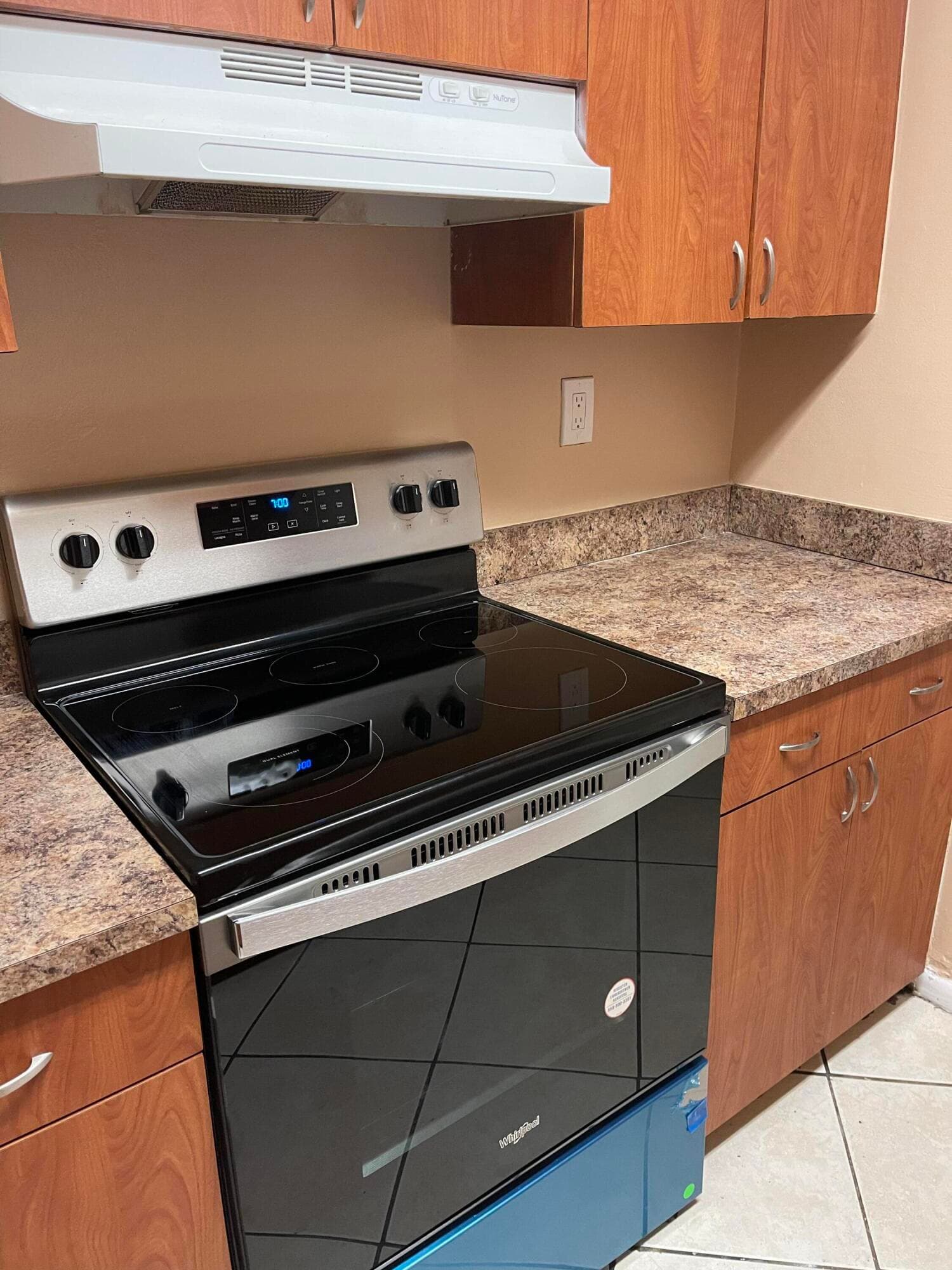 940 W 36th Street 1, Riviera Beach, FL 33404 — photo 4 of 10