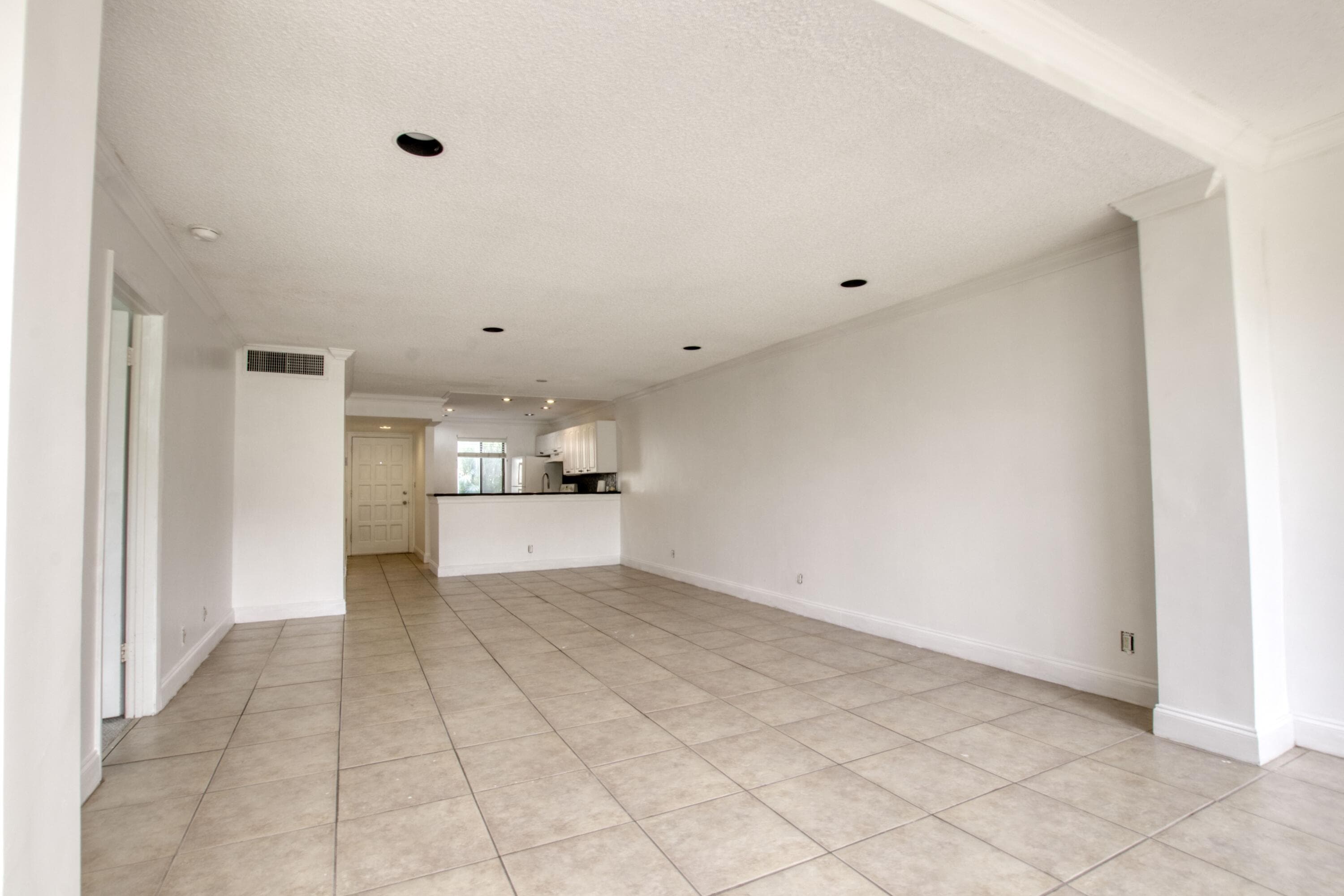 4489 Luxemburg Court 101, Lake Worth, FL 33467 — photo 6 of 13