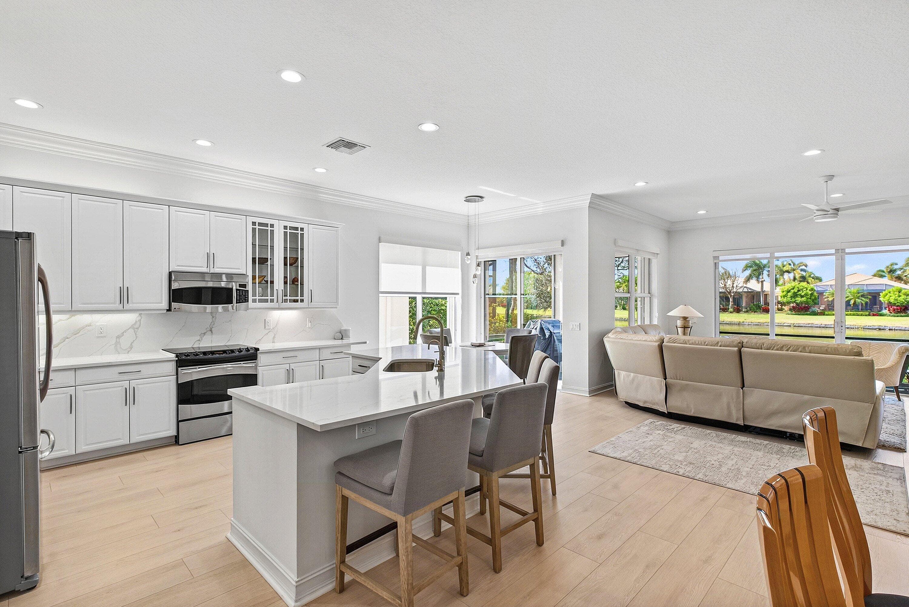 10797 Carmelcove Circle, Boynton Beach, FL 33473 — photo 6 of 46