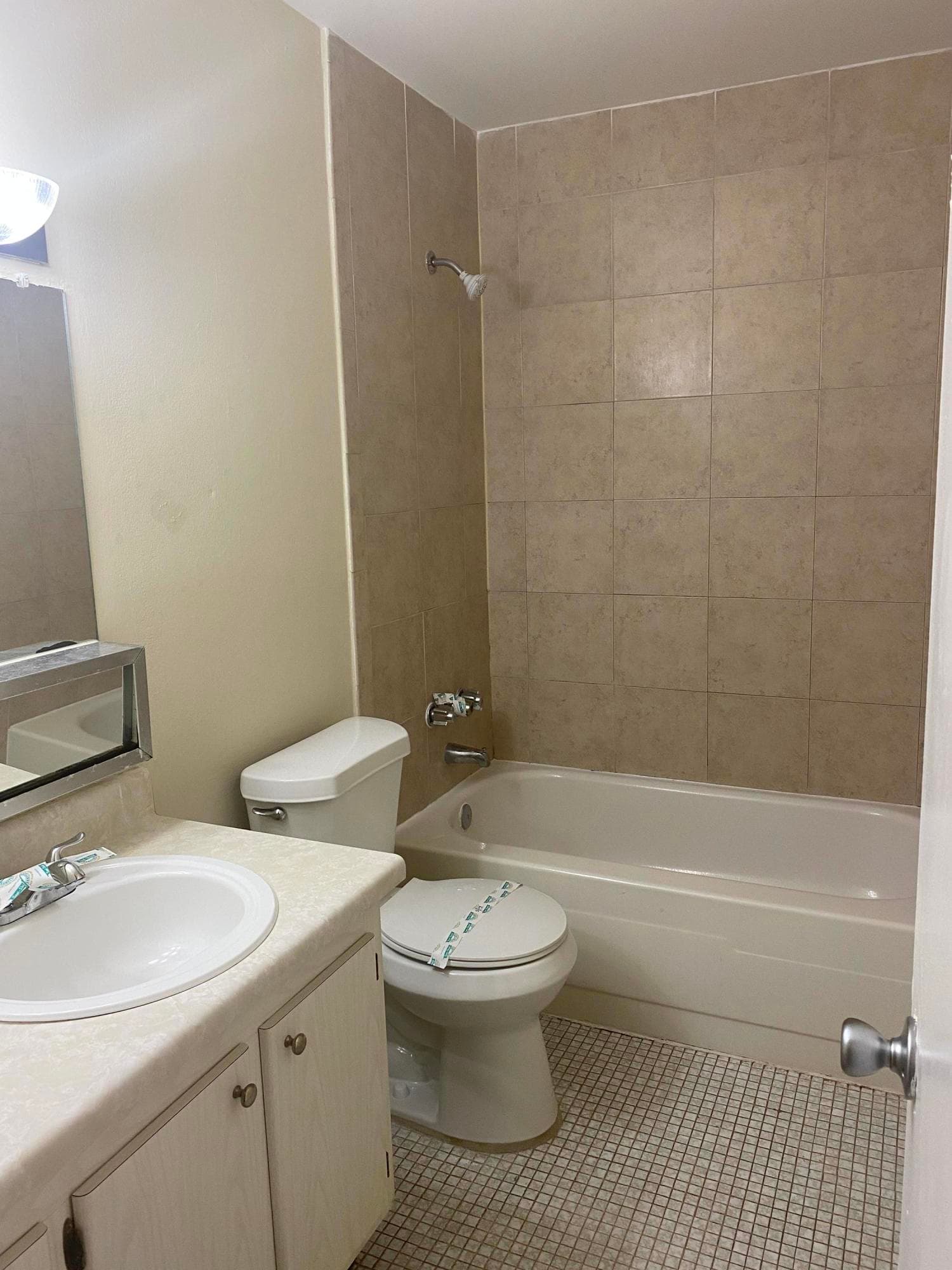 409 Executive Center Drive 211, West Palm Beach, FL 33401 — photo 18 of 47