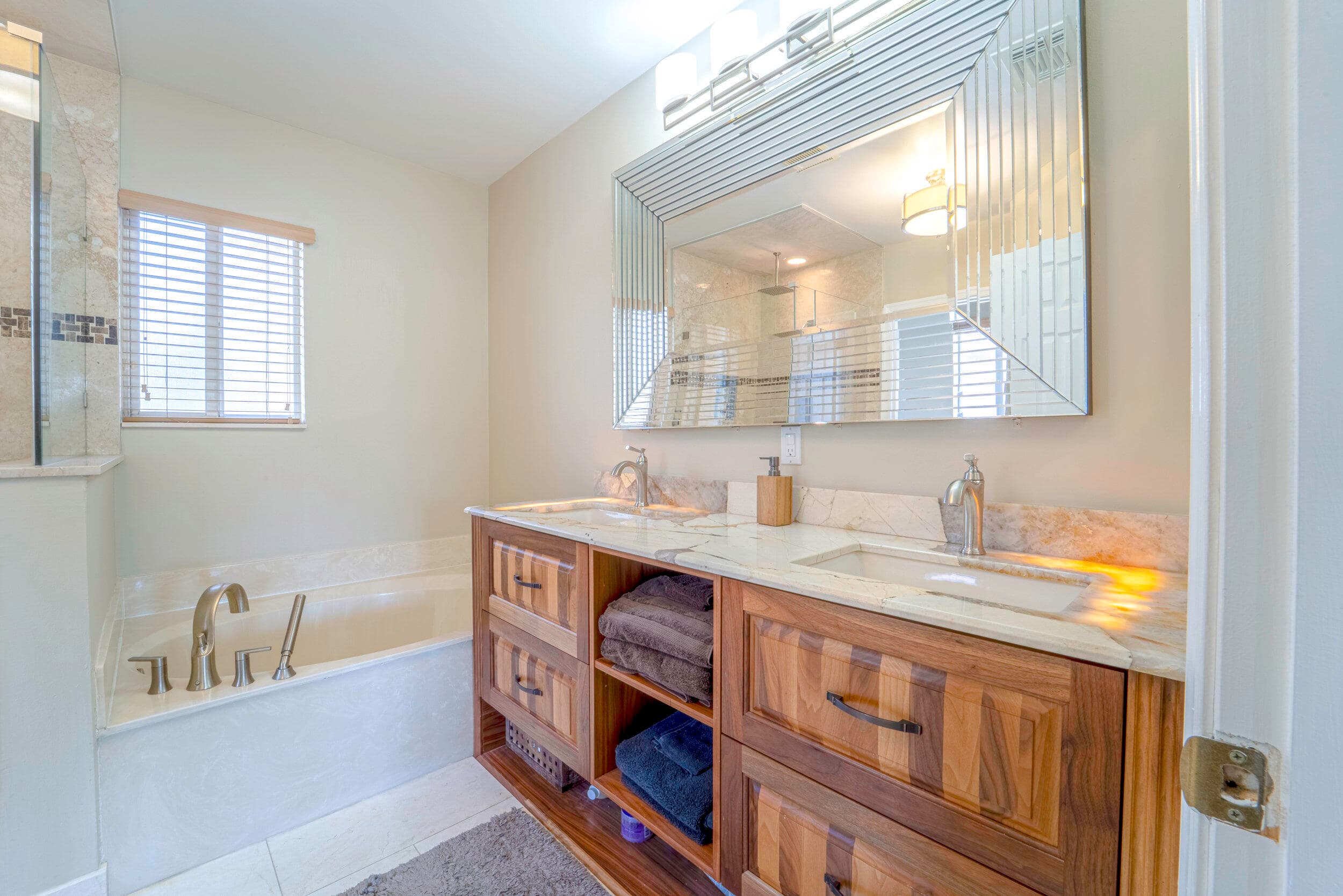 6770 Aliso Avenue, West Palm Beach, FL 33413 — photo 14 of 27