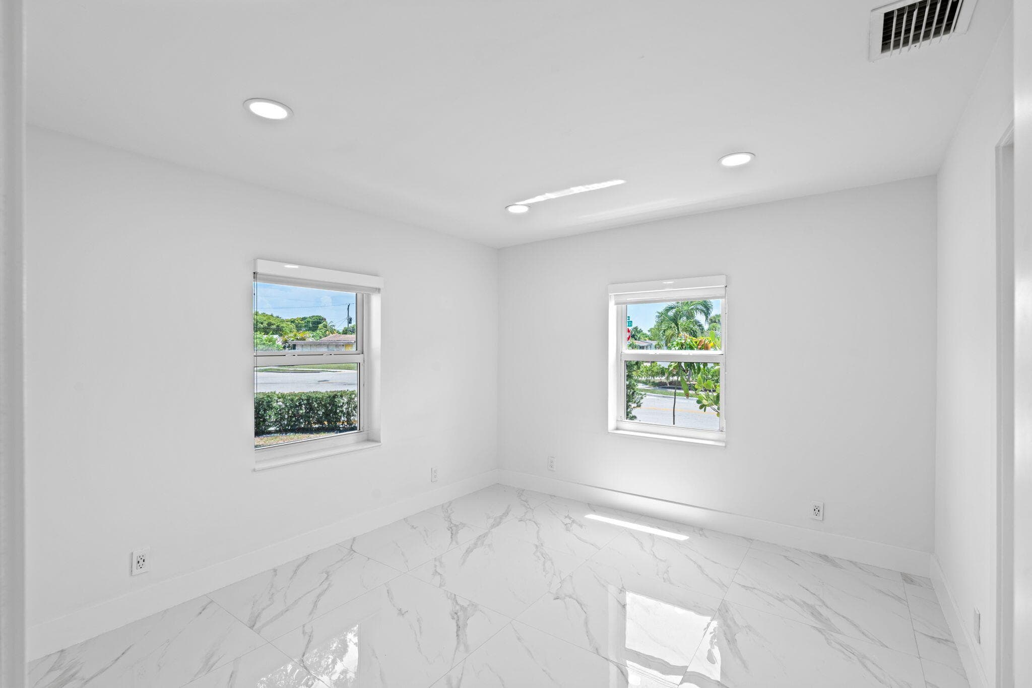 5341 N Andrews Avenue, Oakland Park, FL 33309 — photo 16 of 46