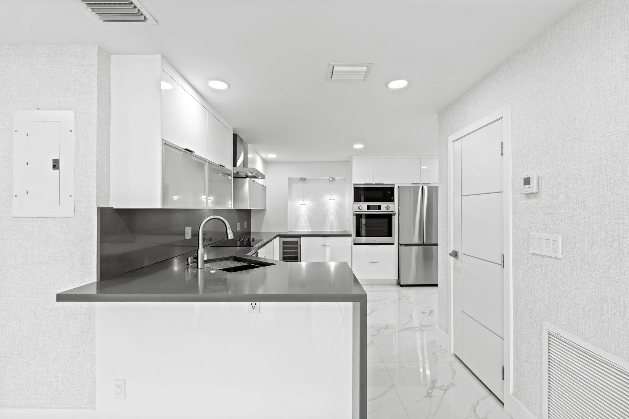 5341 N Andrews Avenue, Oakland Park, FL 33309 — photo 20 of 46