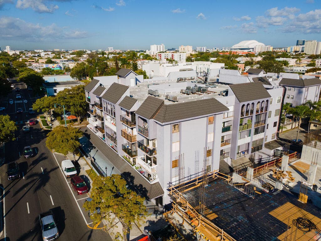 777 SW 9th Avenue 409, Miami, FL 33130 — photo 4 of 32