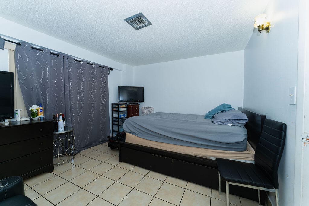 777 SW 9th Avenue 409, Miami, FL 33130 — photo 7 of 32