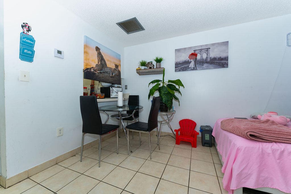 777 SW 9th Avenue 409, Miami, FL 33130 — photo 17 of 32