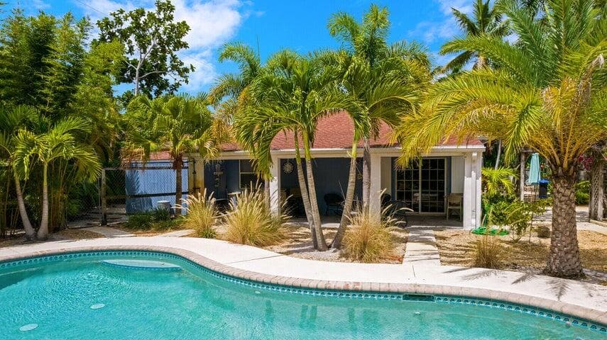 4268 Maurice Drive Guest House, Delray Beach, FL 33445 — photo 1 of 27