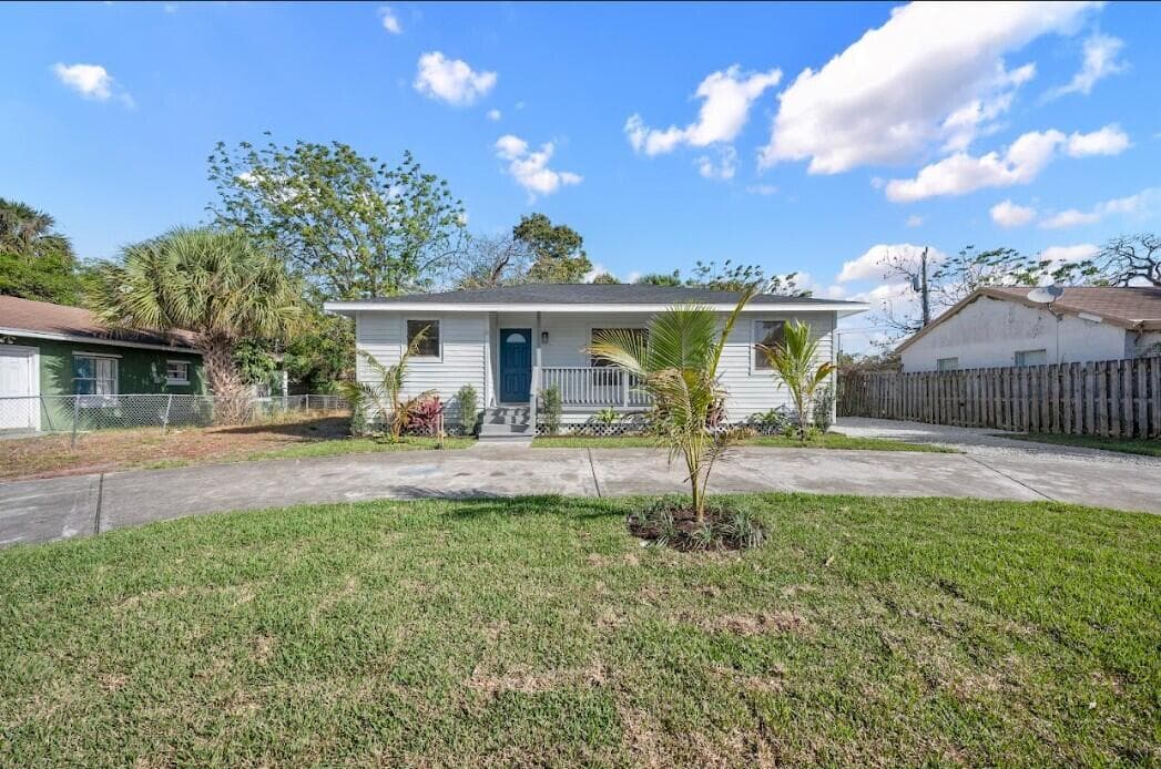 1244 W 25th Street, Riviera Beach, FL 33404 — photo 2 of 13