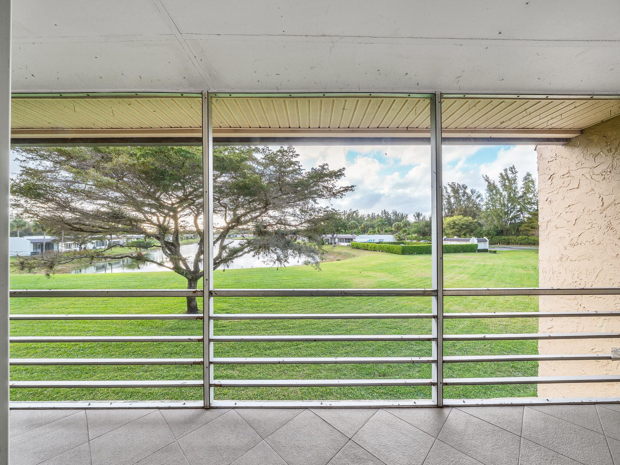 130 Lake Constance Drive, West Palm Beach, FL 33411 — photo 35 of 42