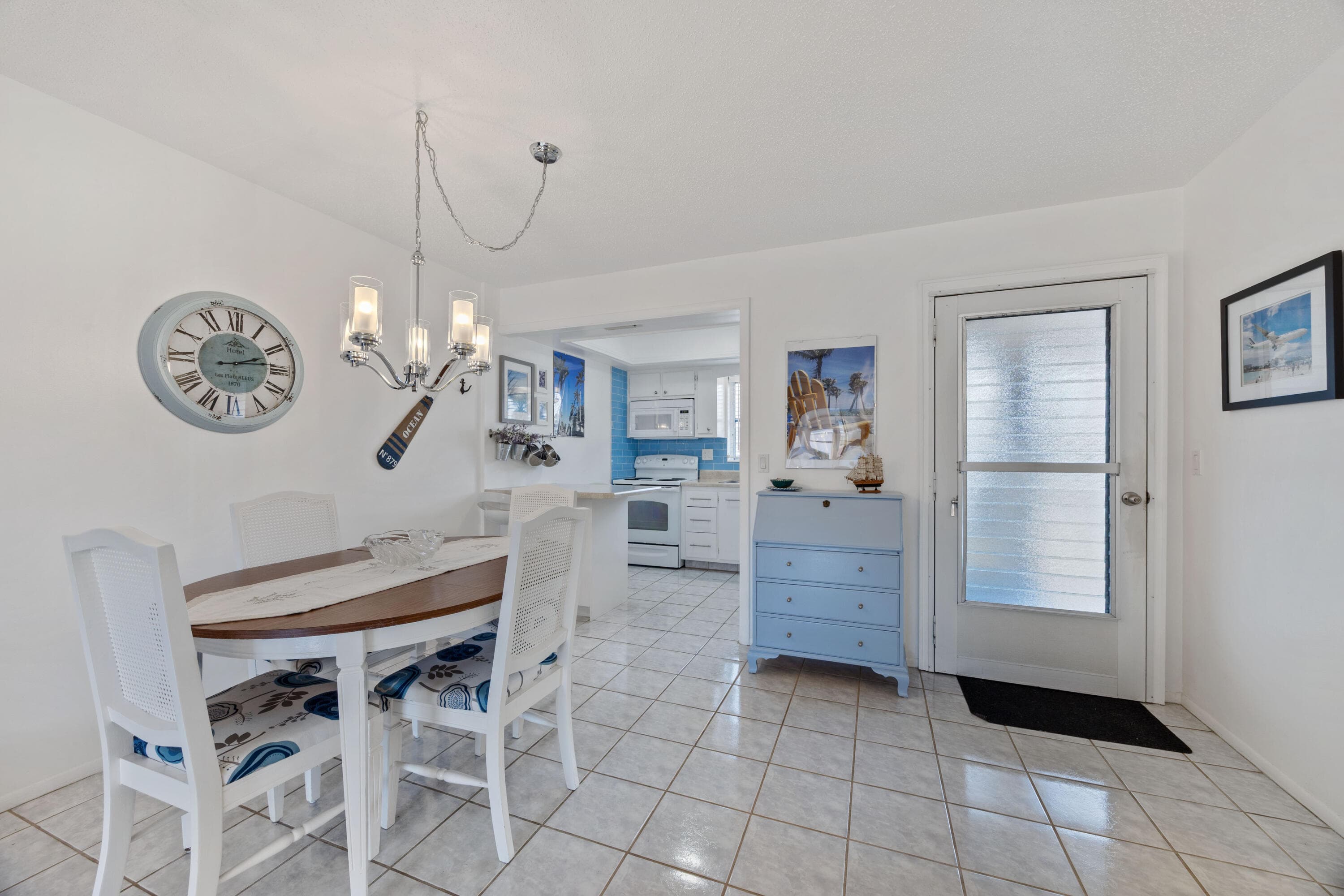 2735 Dudley Drive E C, West Palm Beach, FL 33415 — photo 4 of 18