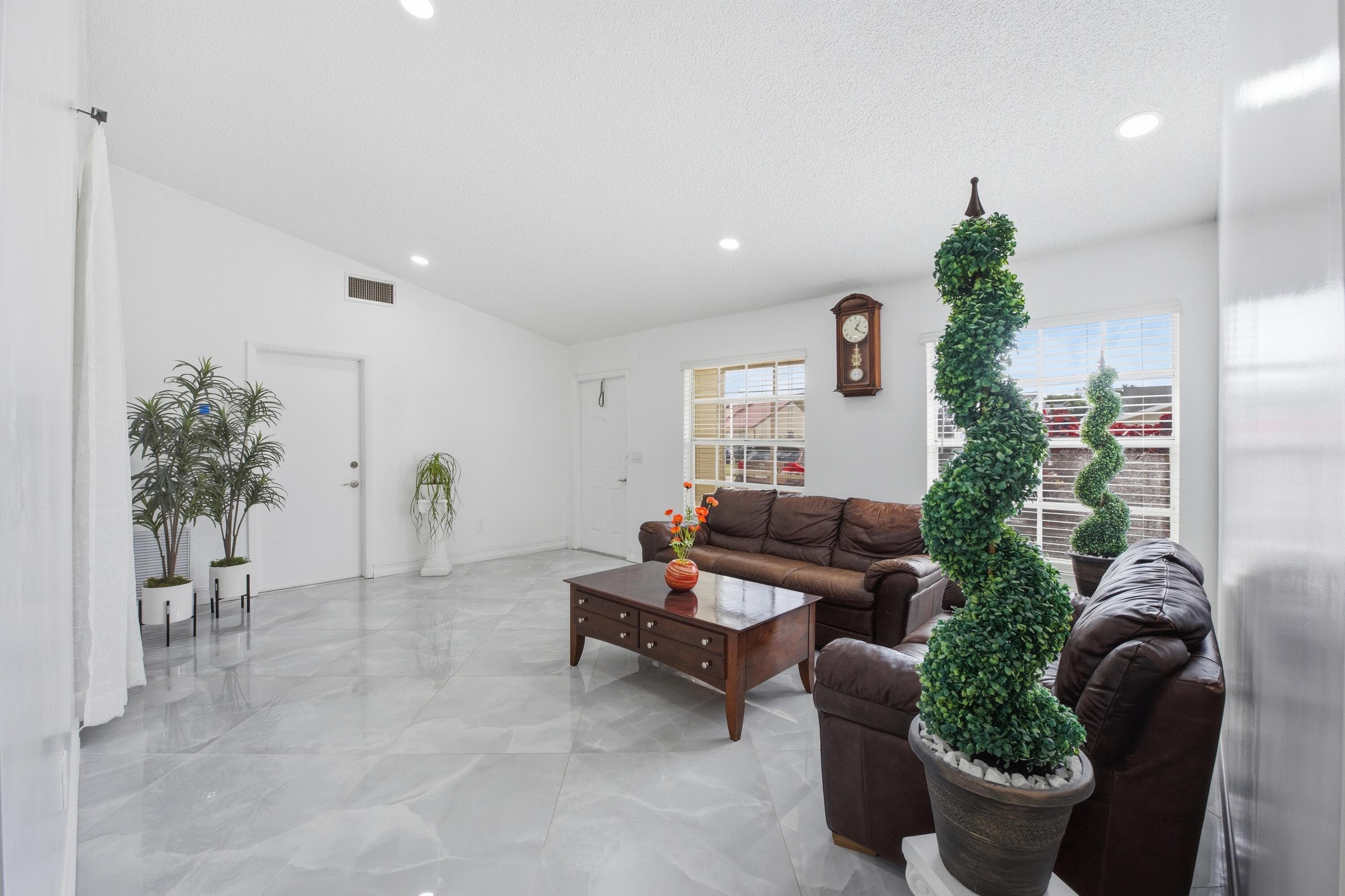 7903 Burlwood Lane, Lake Worth, FL 33467 — photo 7 of 38