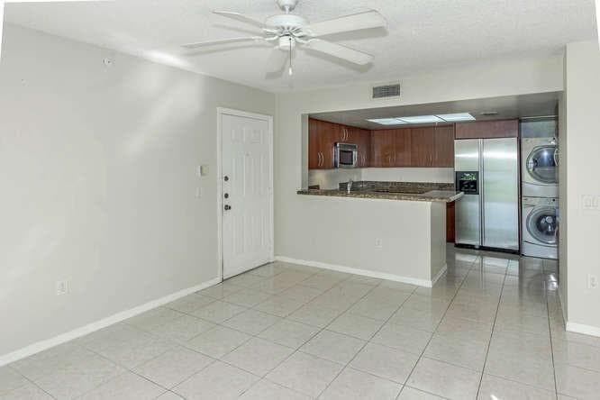 4151 N Haverhill Road 1508, West Palm Beach, FL 33417 — photo 4 of 16