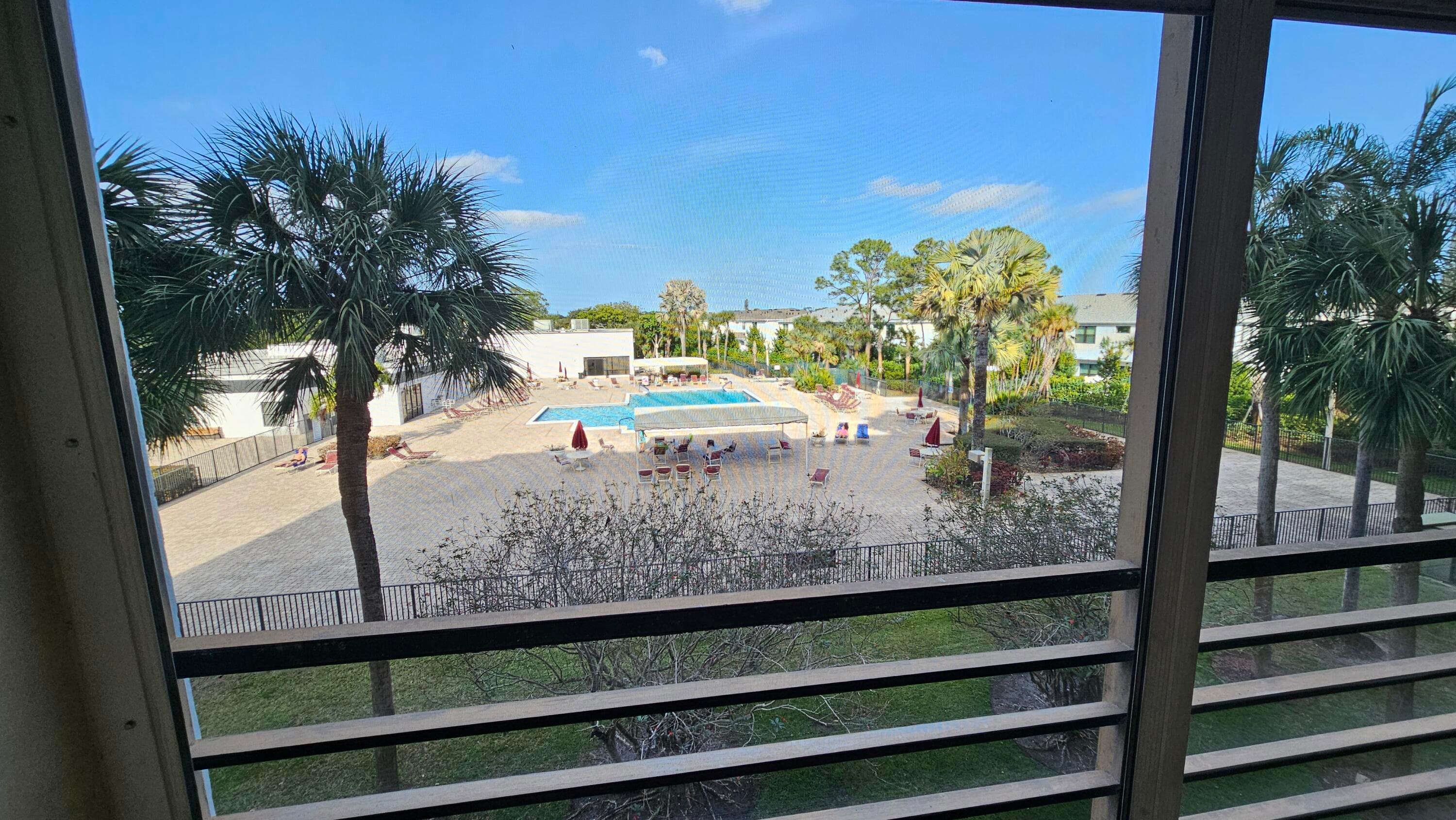 4640 Lucerne Lakes Boulevard W 303, Lake Worth, FL 33467 — photo 7 of 13