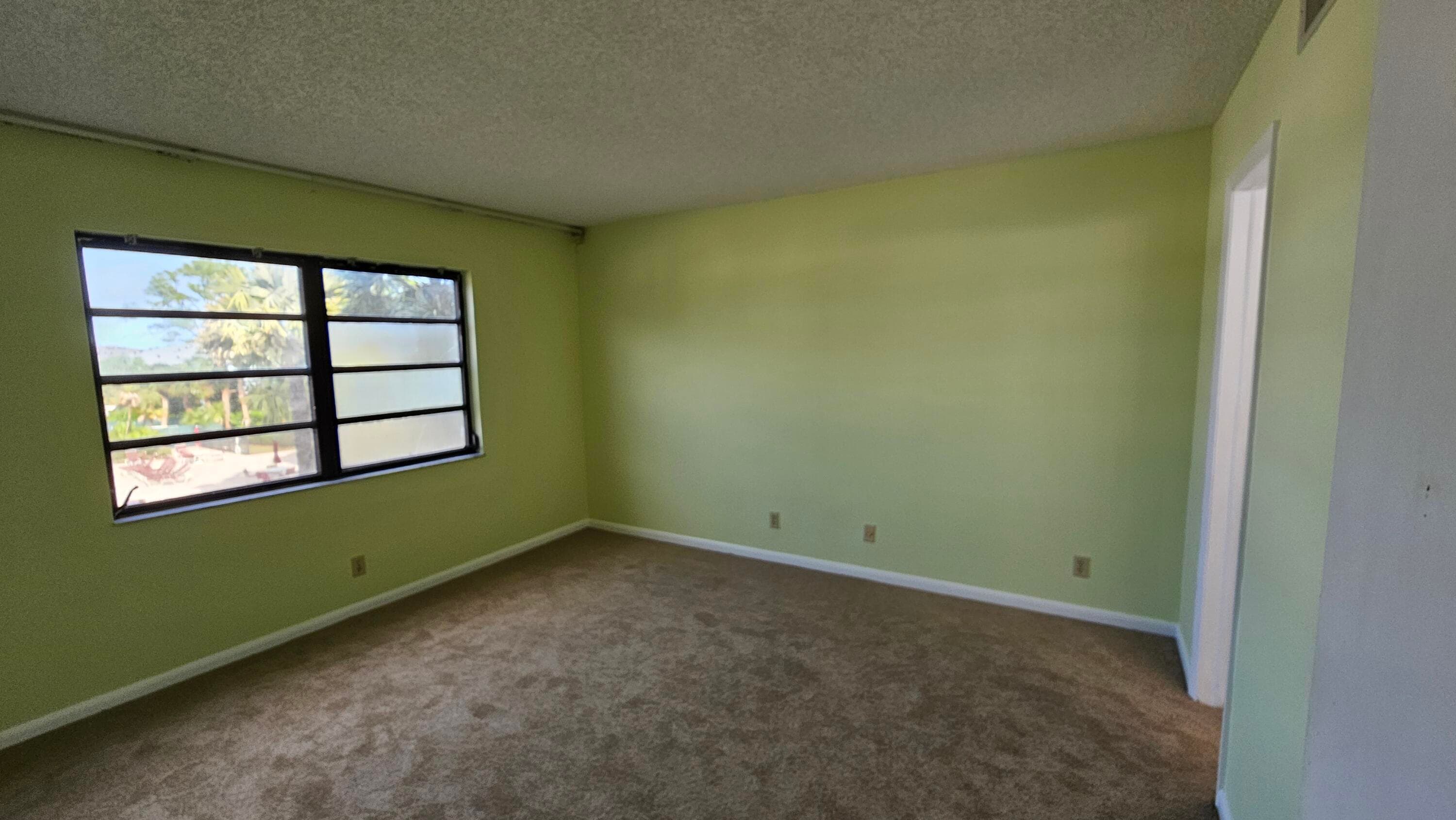 4640 Lucerne Lakes Boulevard W 303, Lake Worth, FL 33467 — photo 9 of 13