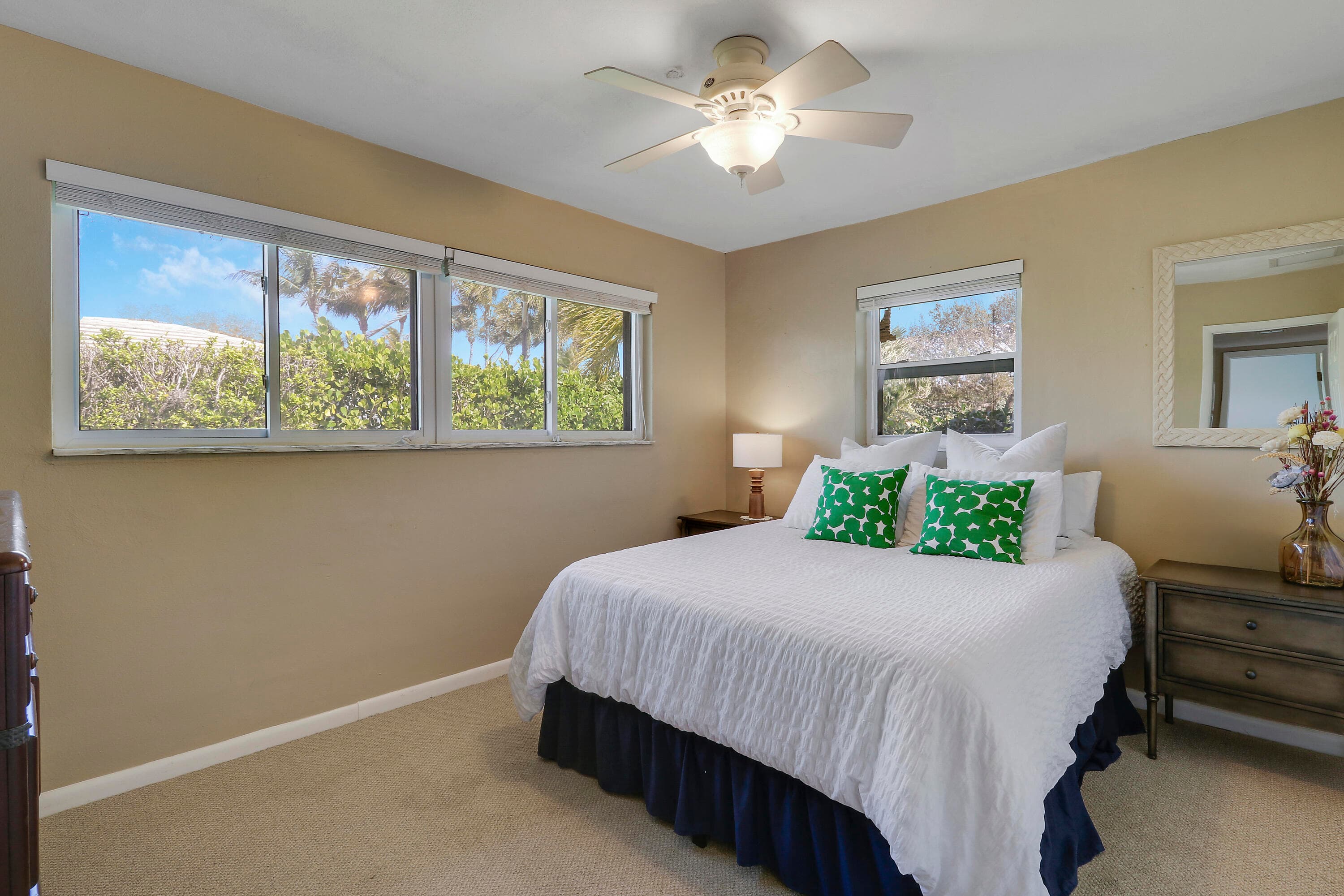 856 Country Club Drive, North Palm Beach, FL 33408 — photo 17 of 36