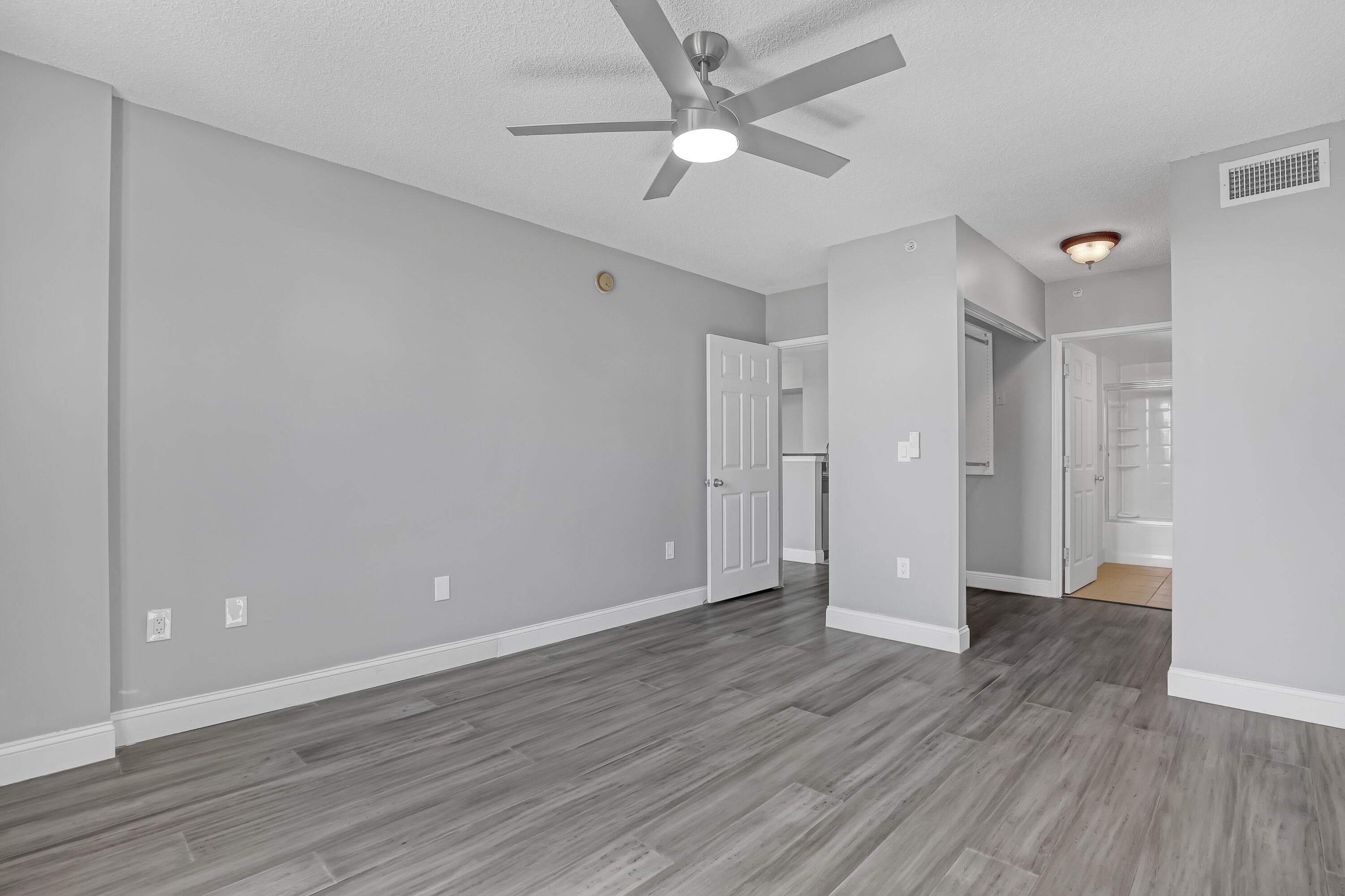 651 Okeechobee Boulevard 403, West Palm Beach, FL 33401 — photo 25 of 39