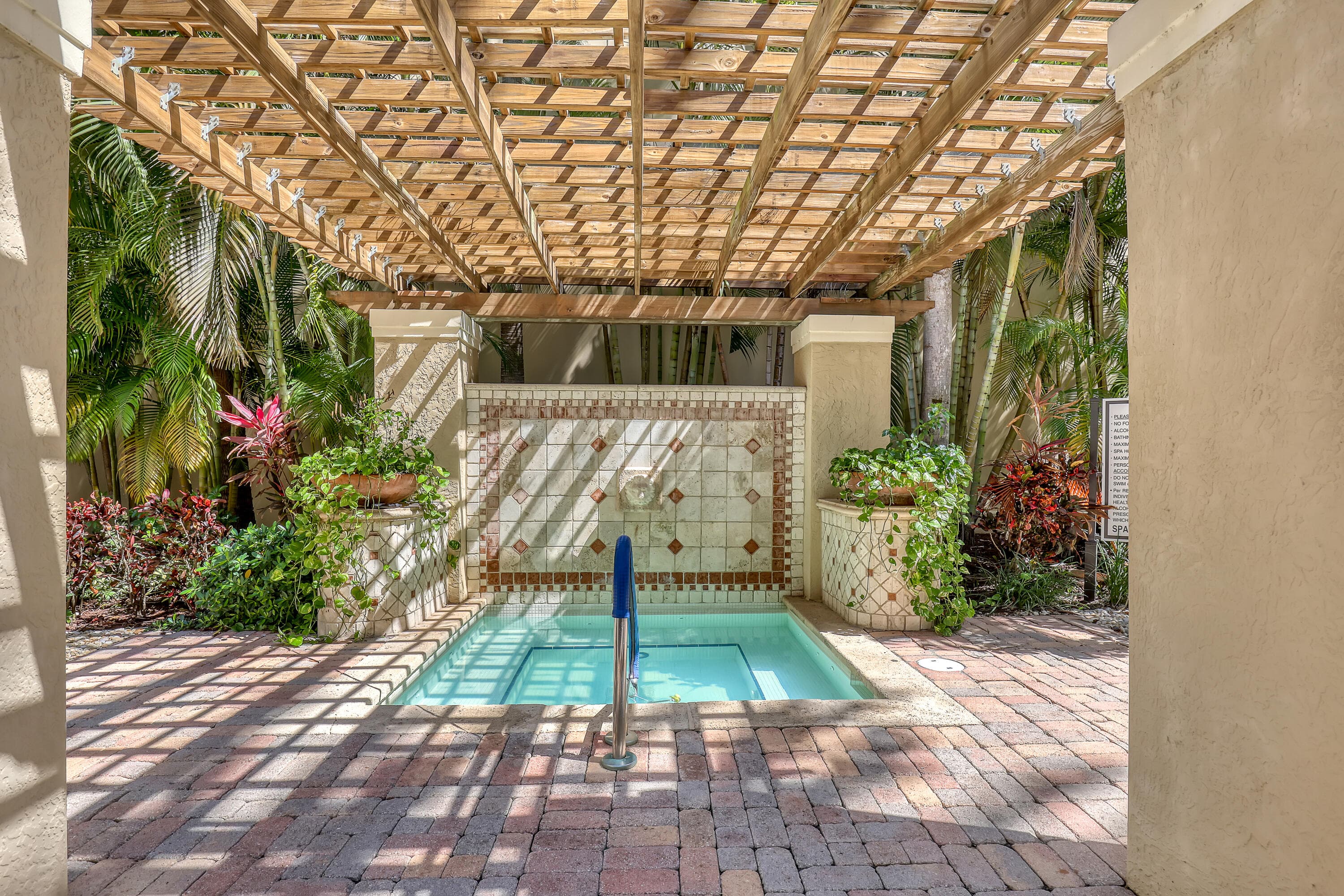 651 Okeechobee Boulevard 403, West Palm Beach, FL 33401 — photo 36 of 39