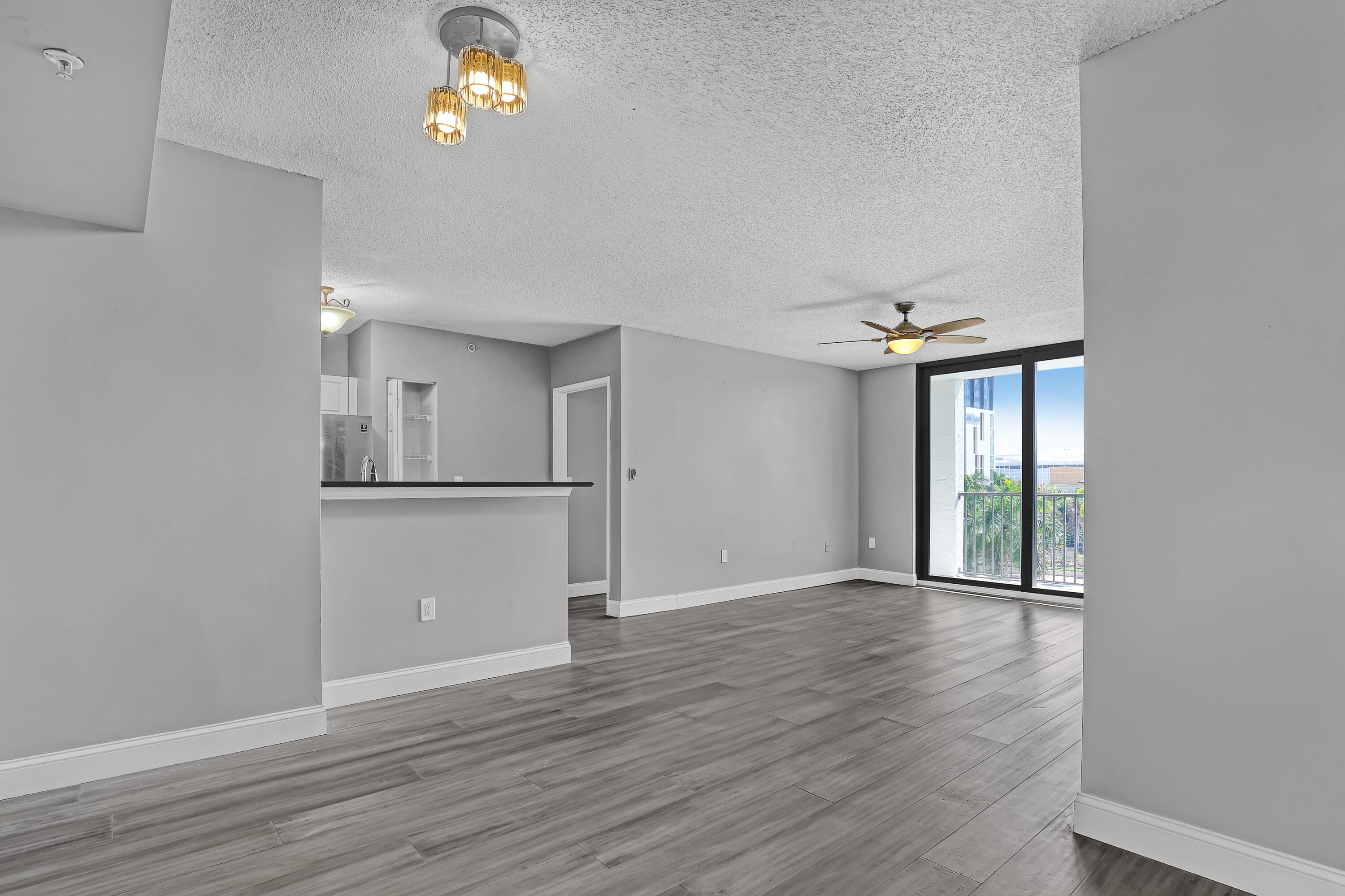 651 Okeechobee Boulevard 403, West Palm Beach, FL 33401 — photo 11 of 39