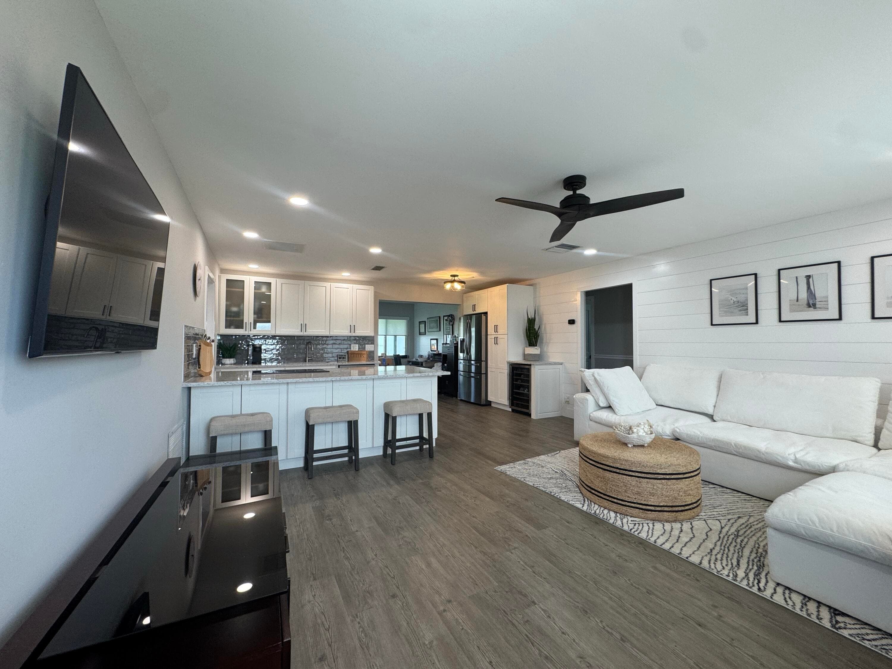 108 SW 9th Street, Boynton Beach, FL 33426 — photo 1 of 39