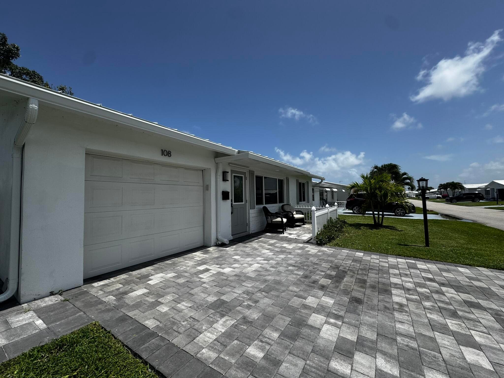 108 SW 9th Street, Boynton Beach, FL 33426 — photo 3 of 39