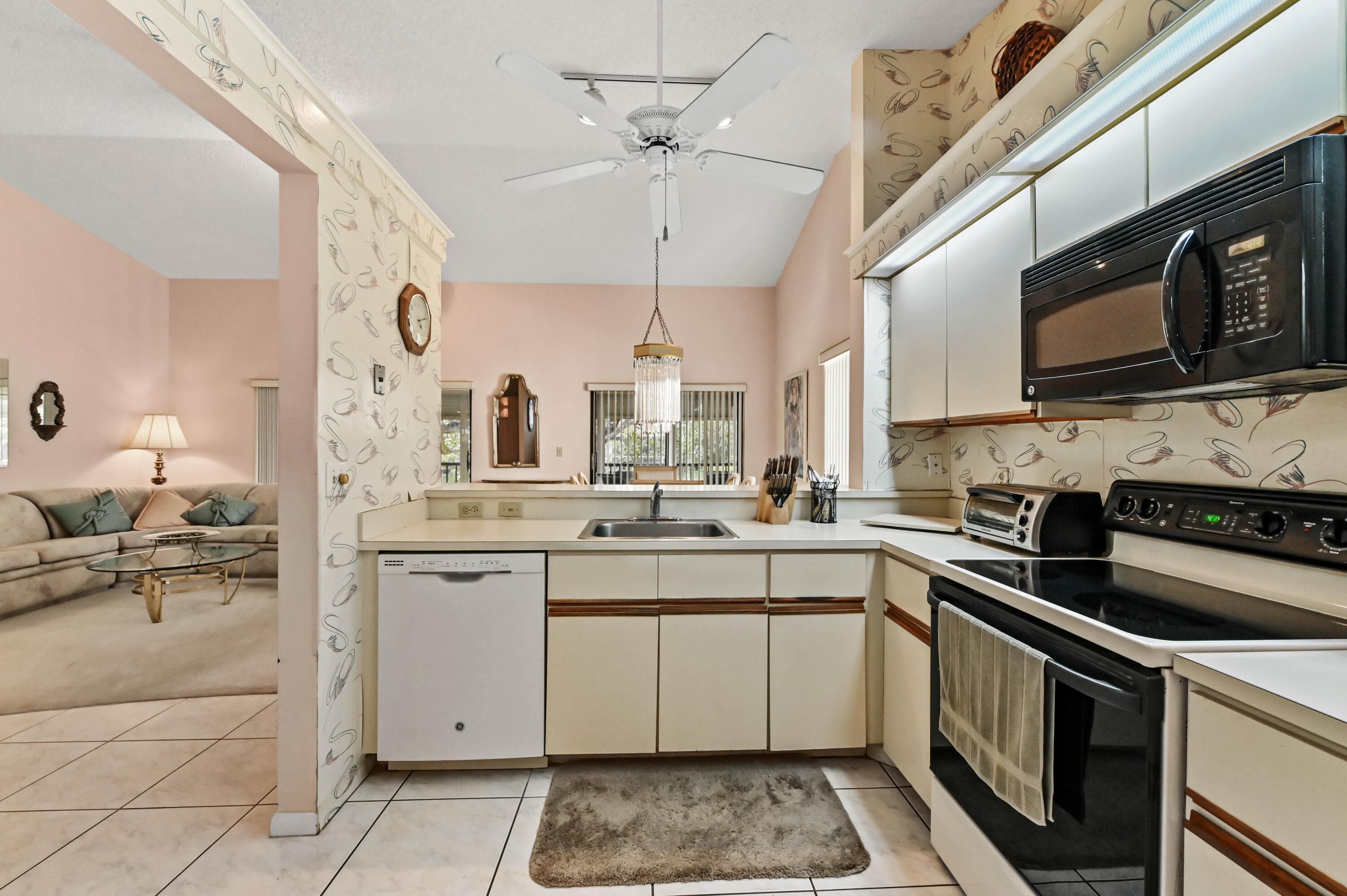 10851 Palm Lake Avenue 202, Boynton Beach, FL 33437 — photo 7 of 30