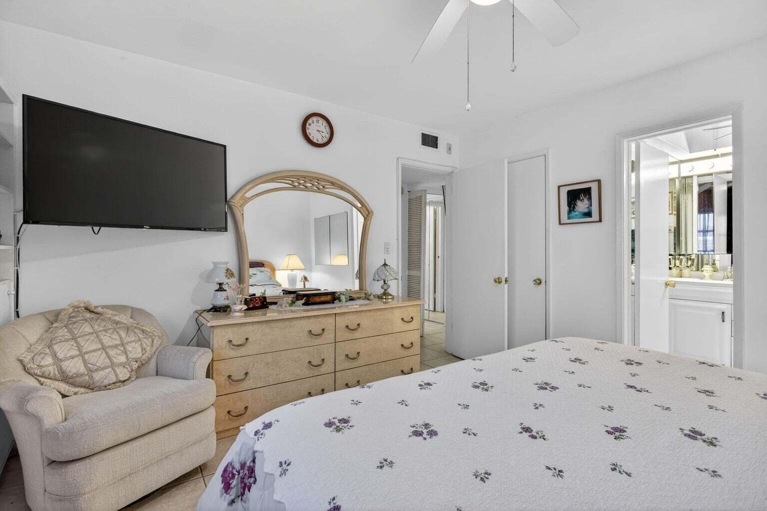 100 SE 6th Avenue 303, Pompano Beach, FL 33060 — photo 16 of 56