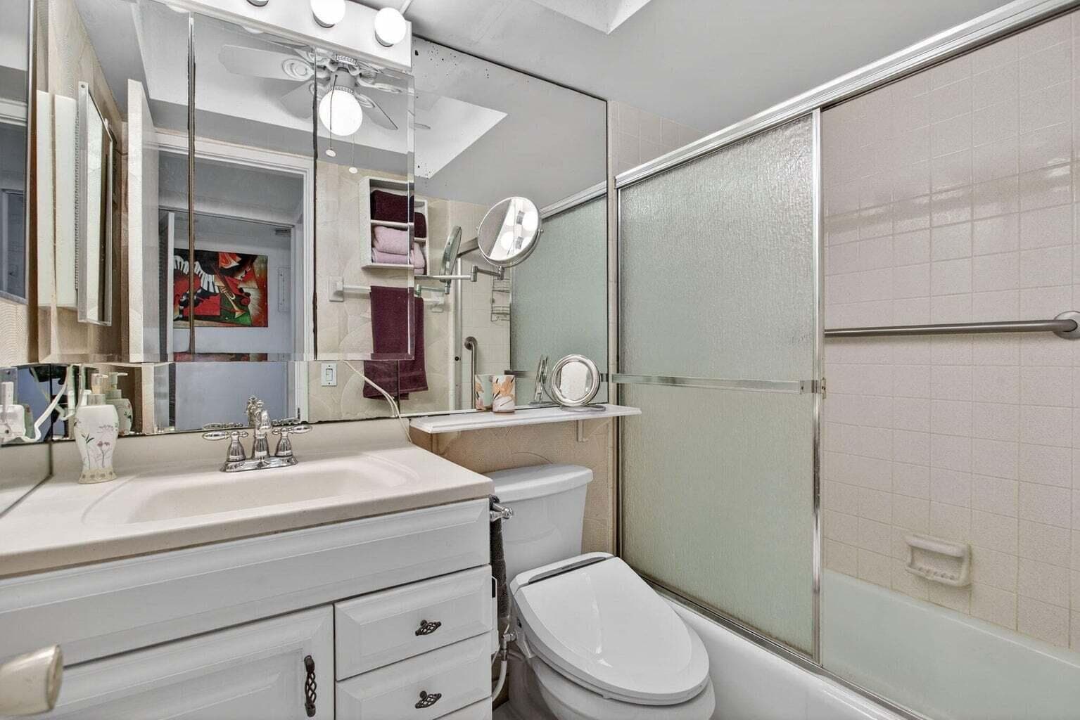100 SE 6th Avenue 303, Pompano Beach, FL 33060 — photo 20 of 56