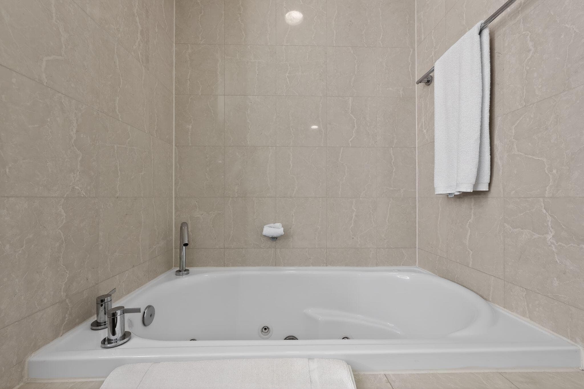 505 N Fort Lauderdale Beach Boulevard 1512, Fort Lauderdale, FL 33304 — photo 21 of 33