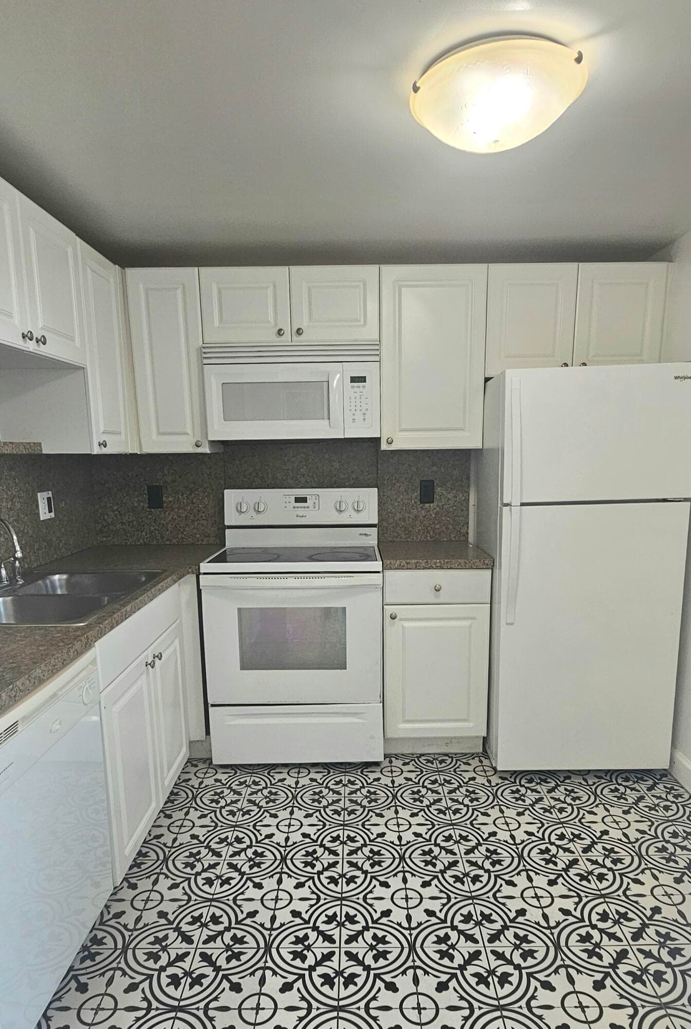 1505 Crescent Circle B24, Lake Park, FL 33403 — photo 3 of 13