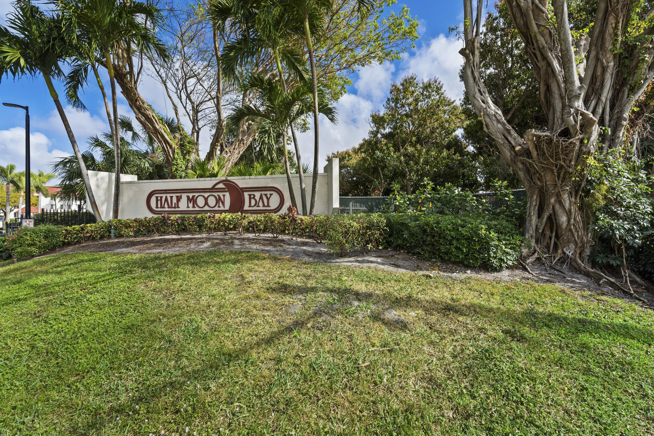 108 Half Moon Circle C3, Hypoluxo, FL 33462 — photo 35 of 35