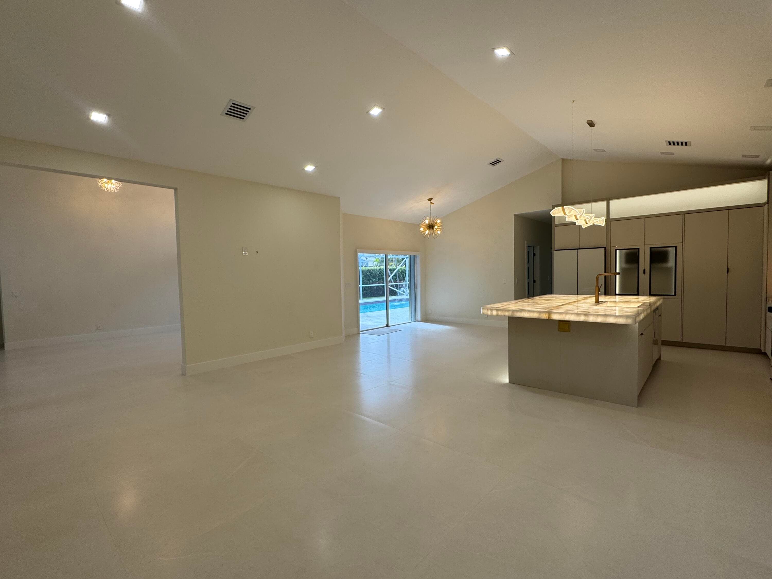 7686 La Corniche Circle, Boca Raton, FL 33433 — photo 11 of 35