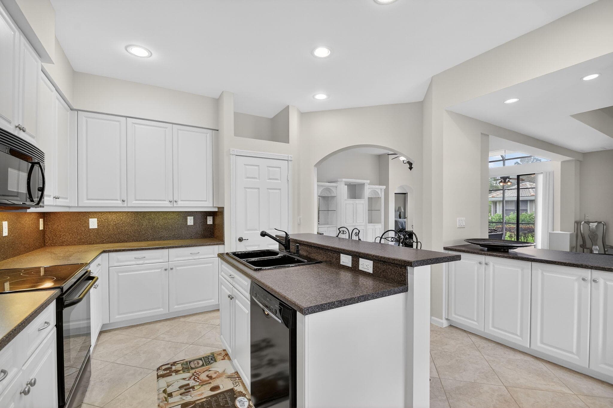 8046 Via Grande, Boynton Beach, FL 33437 — photo 13 of 52
