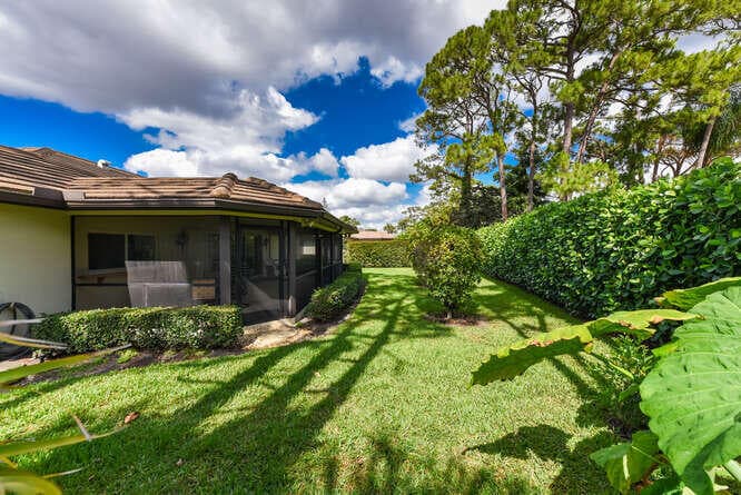 493 Forestview Drive, Atlantis, FL 33462 — photo 5 of 29