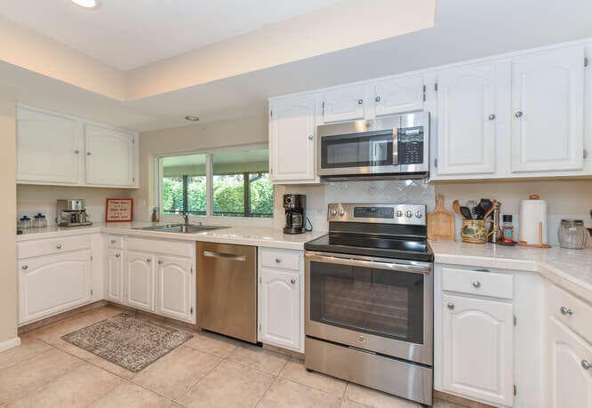 493 Forestview Drive, Atlantis, FL 33462 — photo 14 of 29