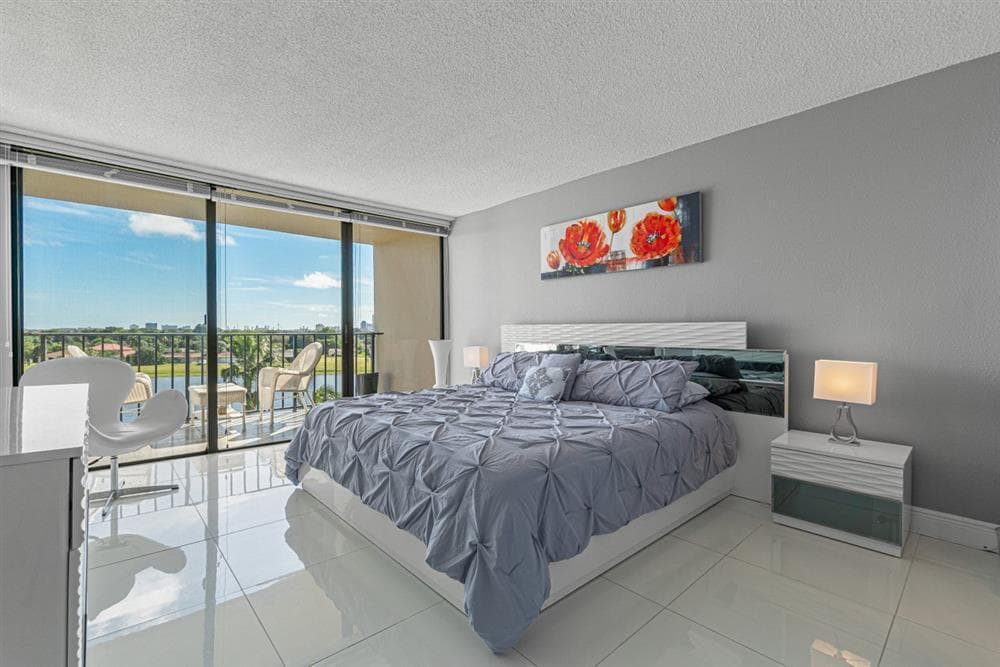 1830 Embassy Drive 613, West Palm Beach, FL 33401 — photo 12 of 22