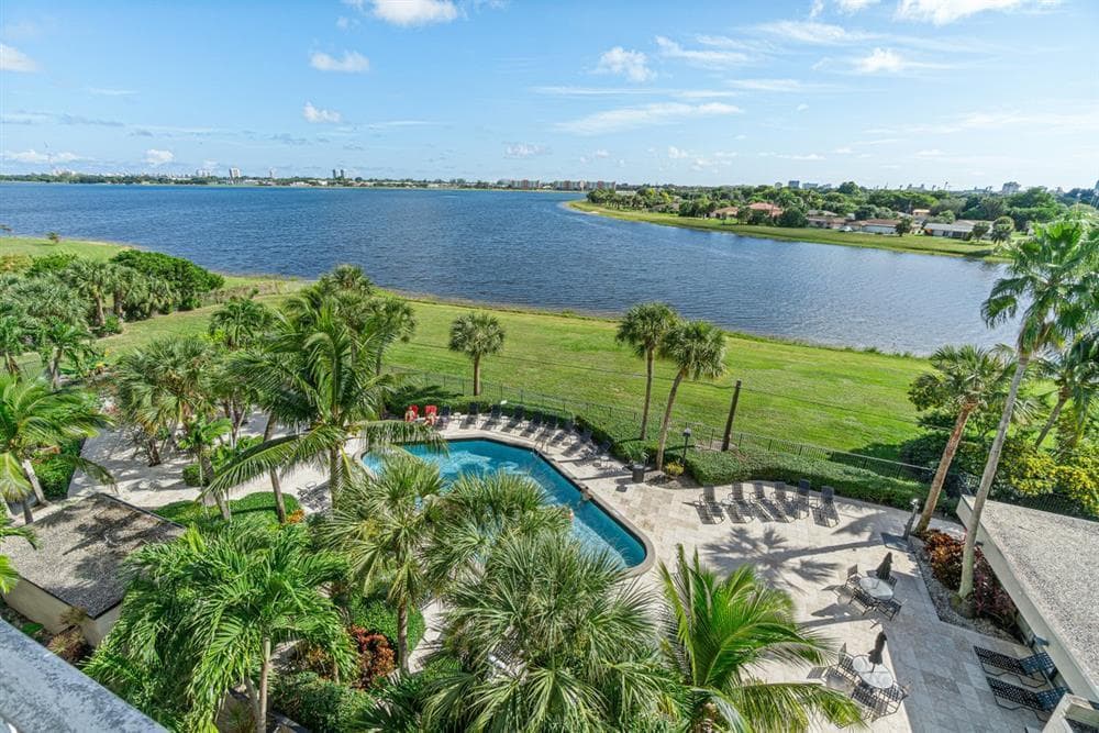 1830 Embassy Drive 613, West Palm Beach, FL 33401 — photo 17 of 22