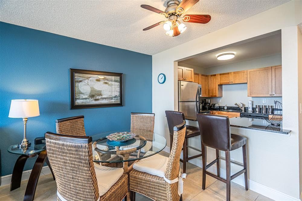 1830 Embassy Drive 409, West Palm Beach, FL 33401 — photo 4 of 15