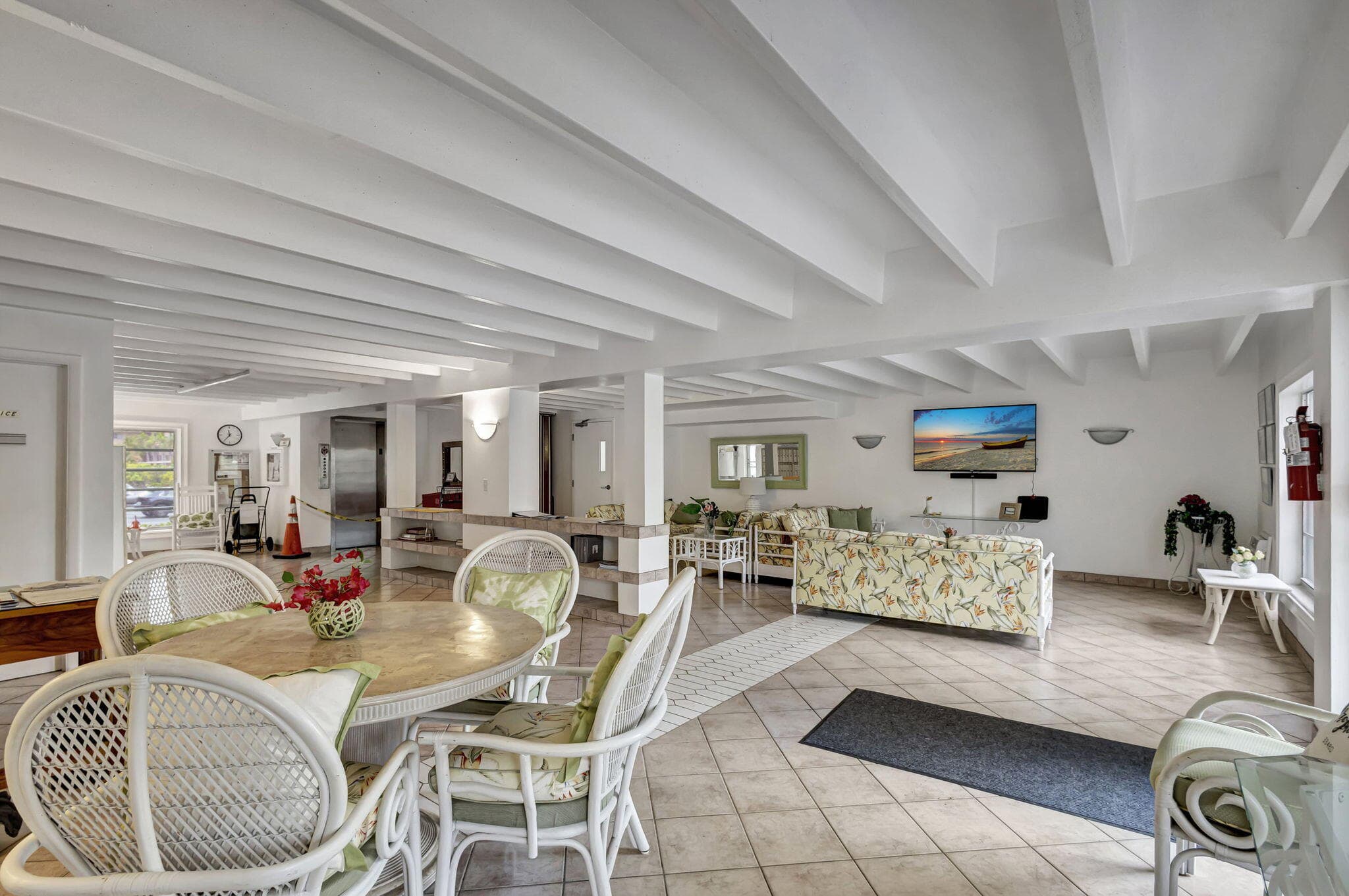 4001 S Ocean Boulevard 308, South Palm Beach, FL 33480 — photo 15 of 21