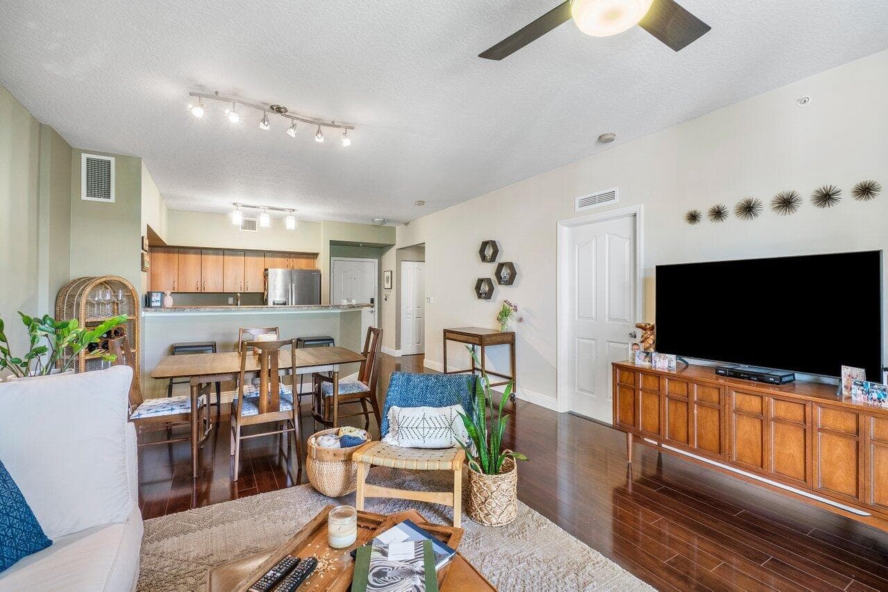 255 NE 3rd Avenue 2410, Delray Beach, FL 33444 — photo 13 of 38