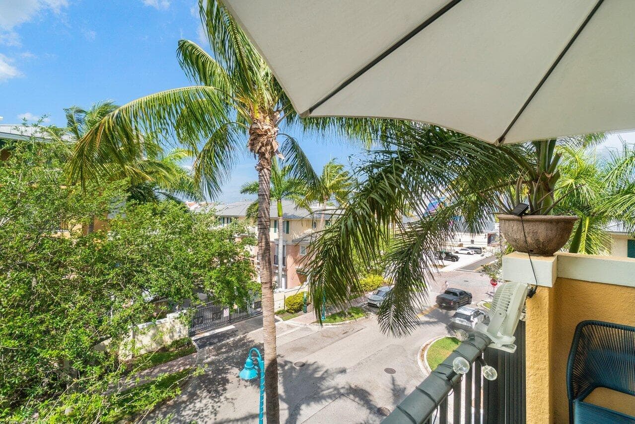255 NE 3rd Avenue 2410, Delray Beach, FL 33444 — photo 18 of 38