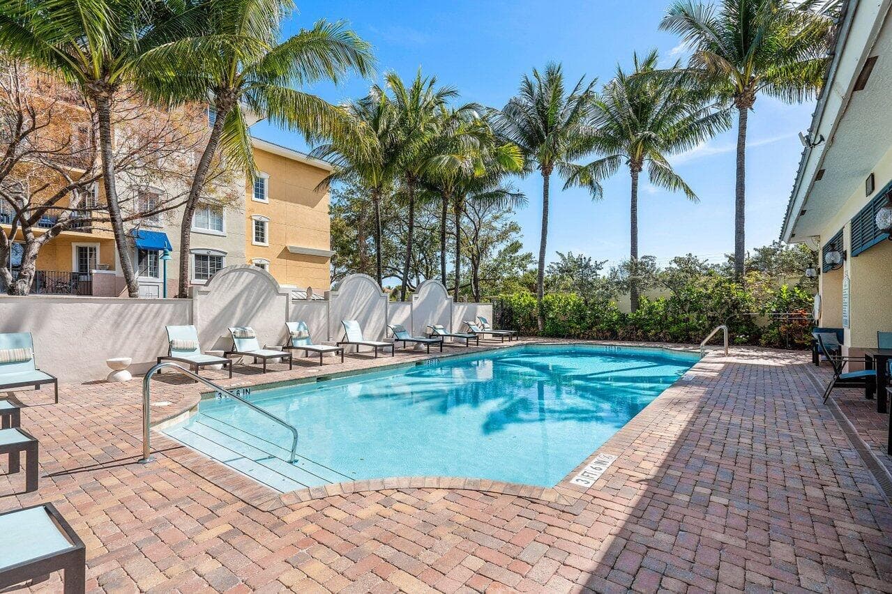255 NE 3rd Avenue 2410, Delray Beach, FL 33444 — photo 25 of 38