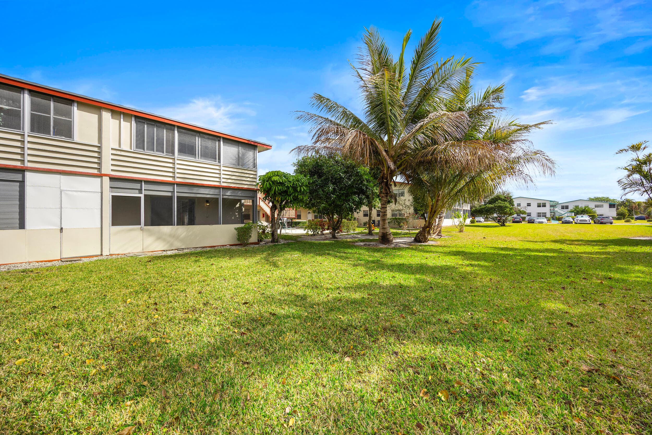 35 Sussex B, West Palm Beach, FL 33417 — photo 9 of 34