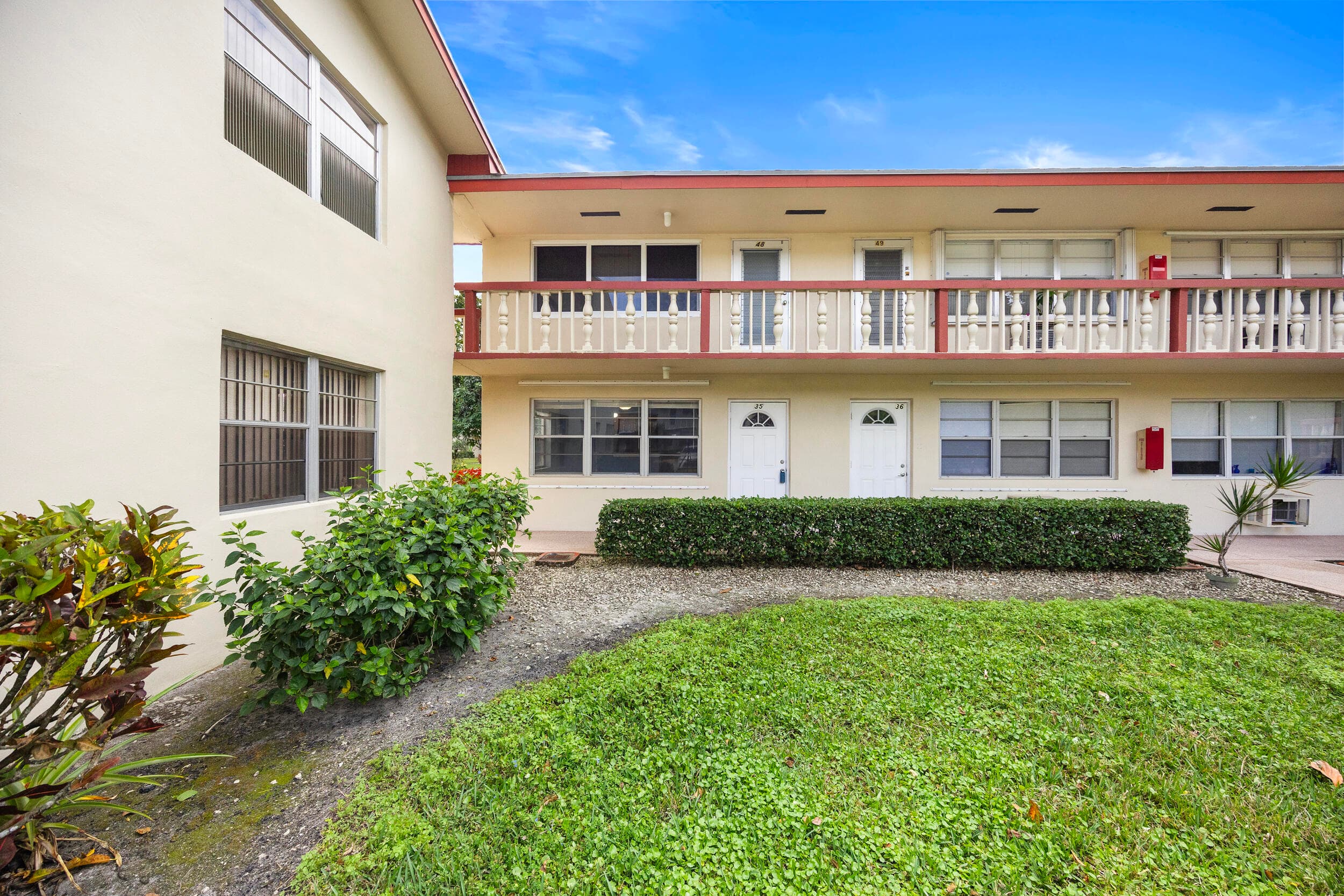 35 Sussex B, West Palm Beach, FL 33417 — photo 23 of 34