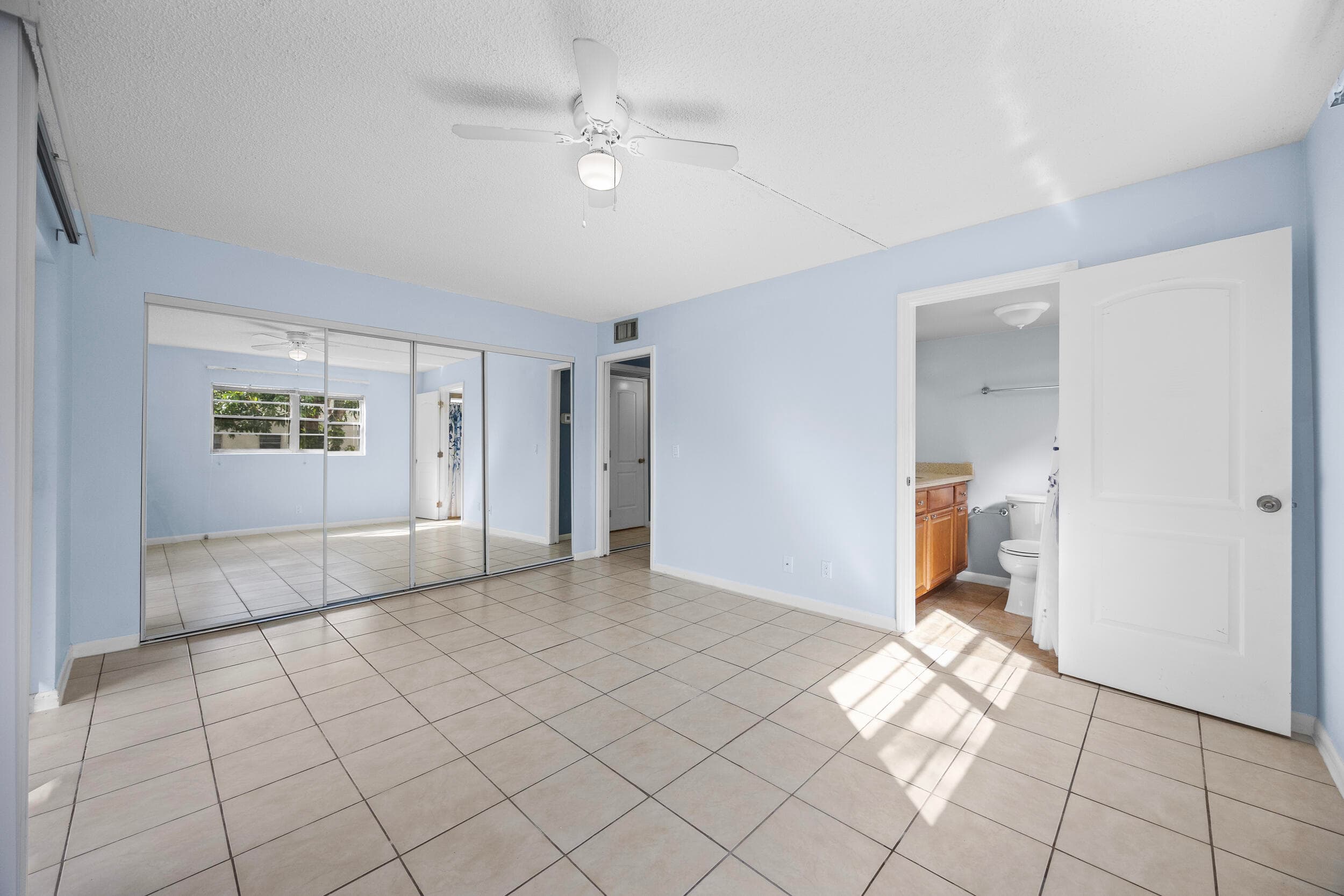 35 Sussex B, West Palm Beach, FL 33417 — photo 29 of 34