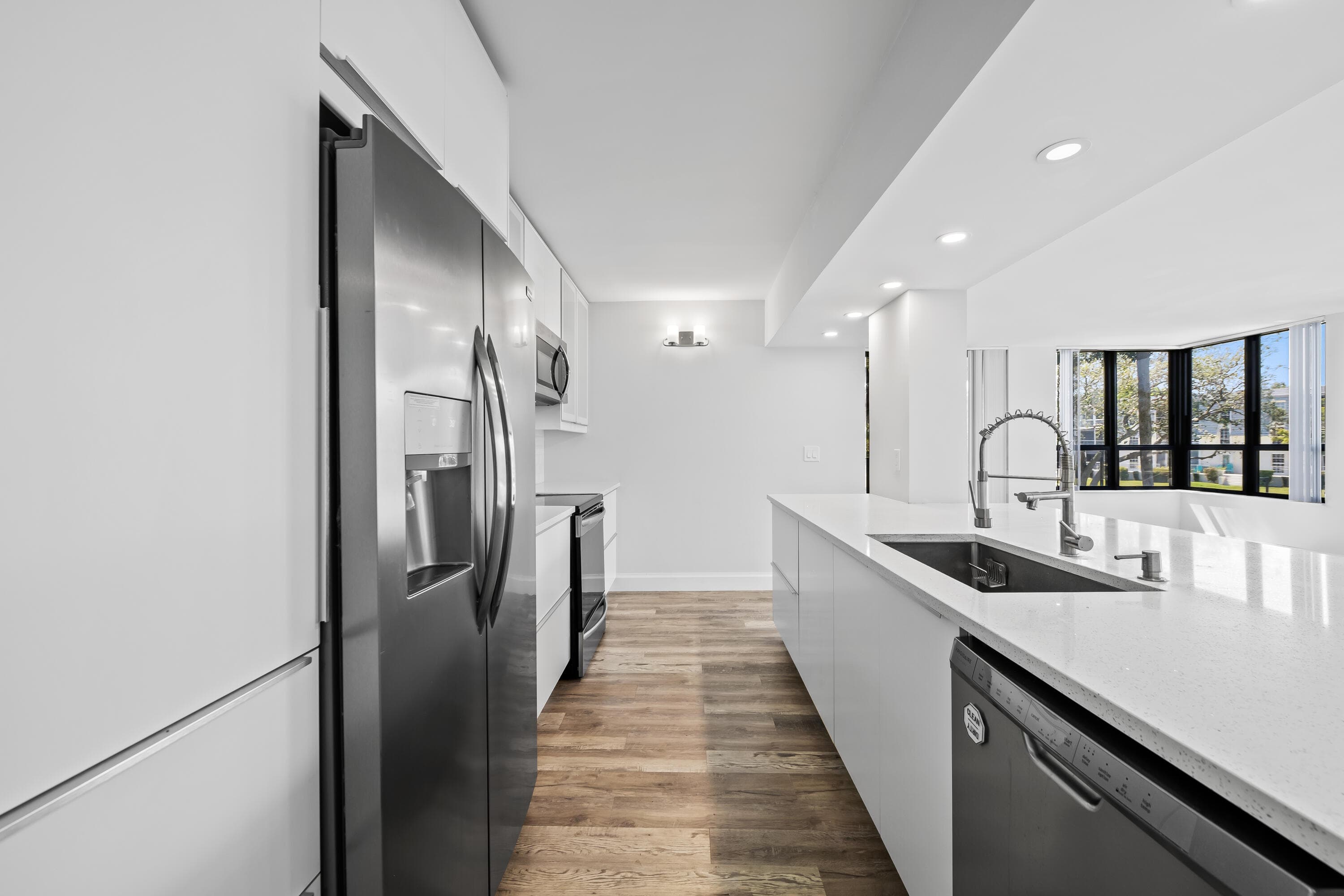 799 Jeffery Street 202, Boca Raton, FL 33487 — photo 11 of 39