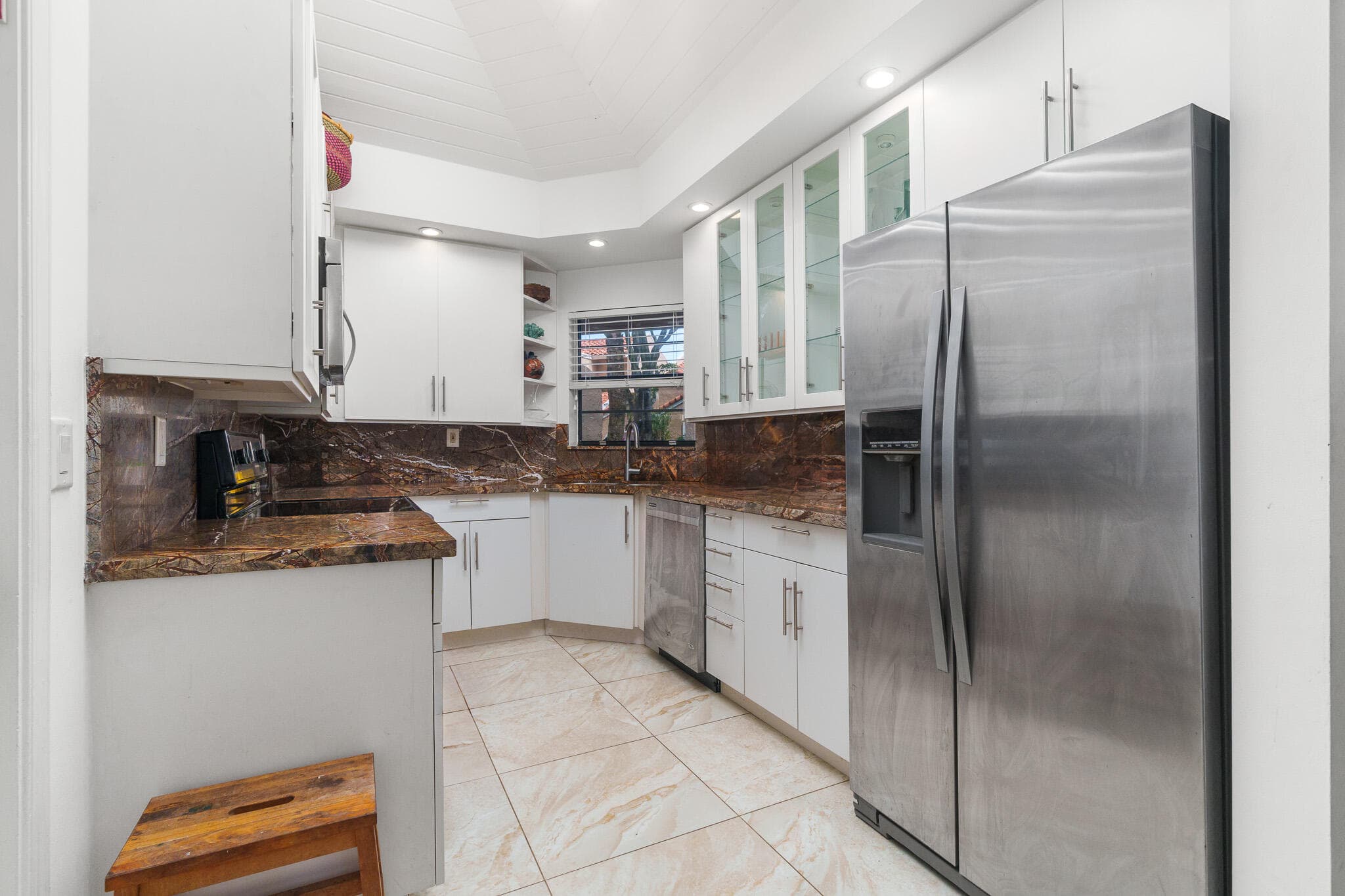 22545 Meridiana Drive, Boca Raton, FL 33433 — photo 8 of 63