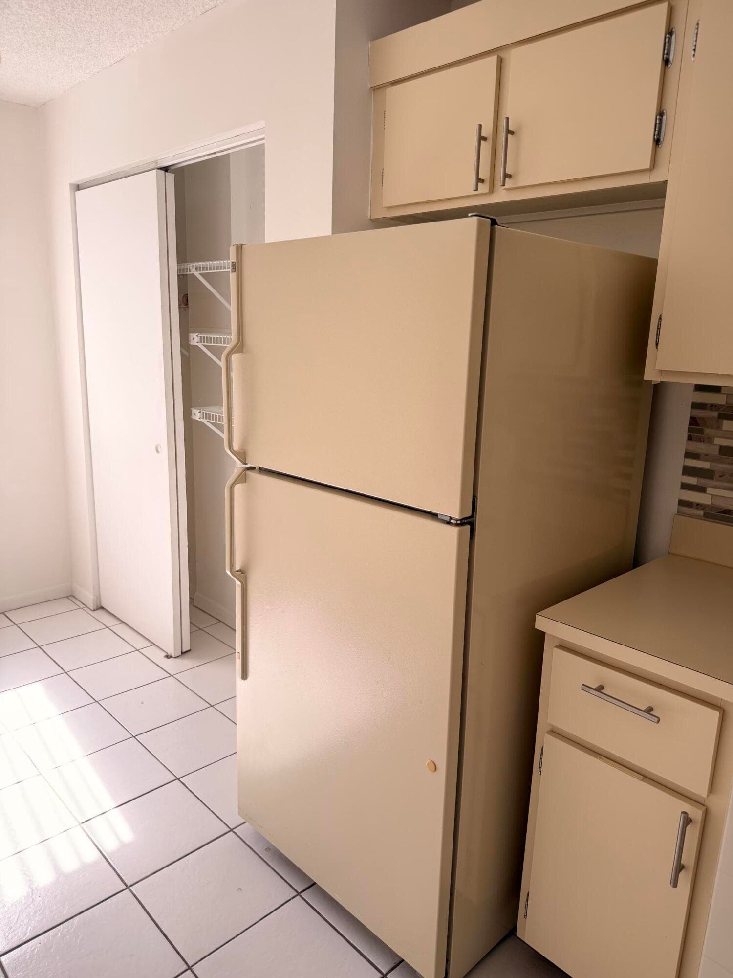 3146 Via Ponciana 301, Lake Worth, FL 33467 — photo 18 of 30