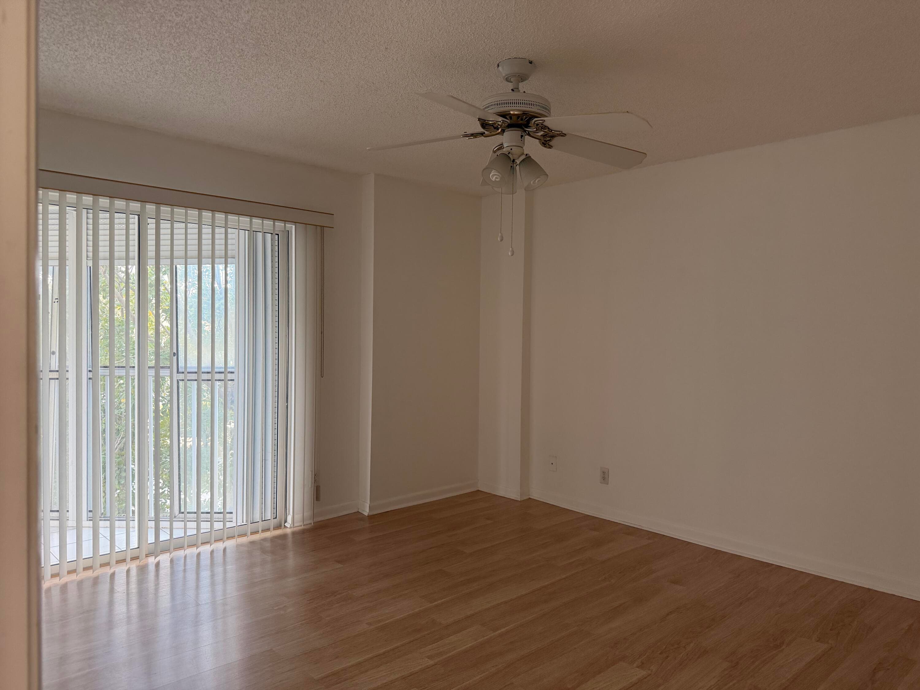 3146 Via Ponciana 301, Lake Worth, FL 33467 — photo 6 of 30