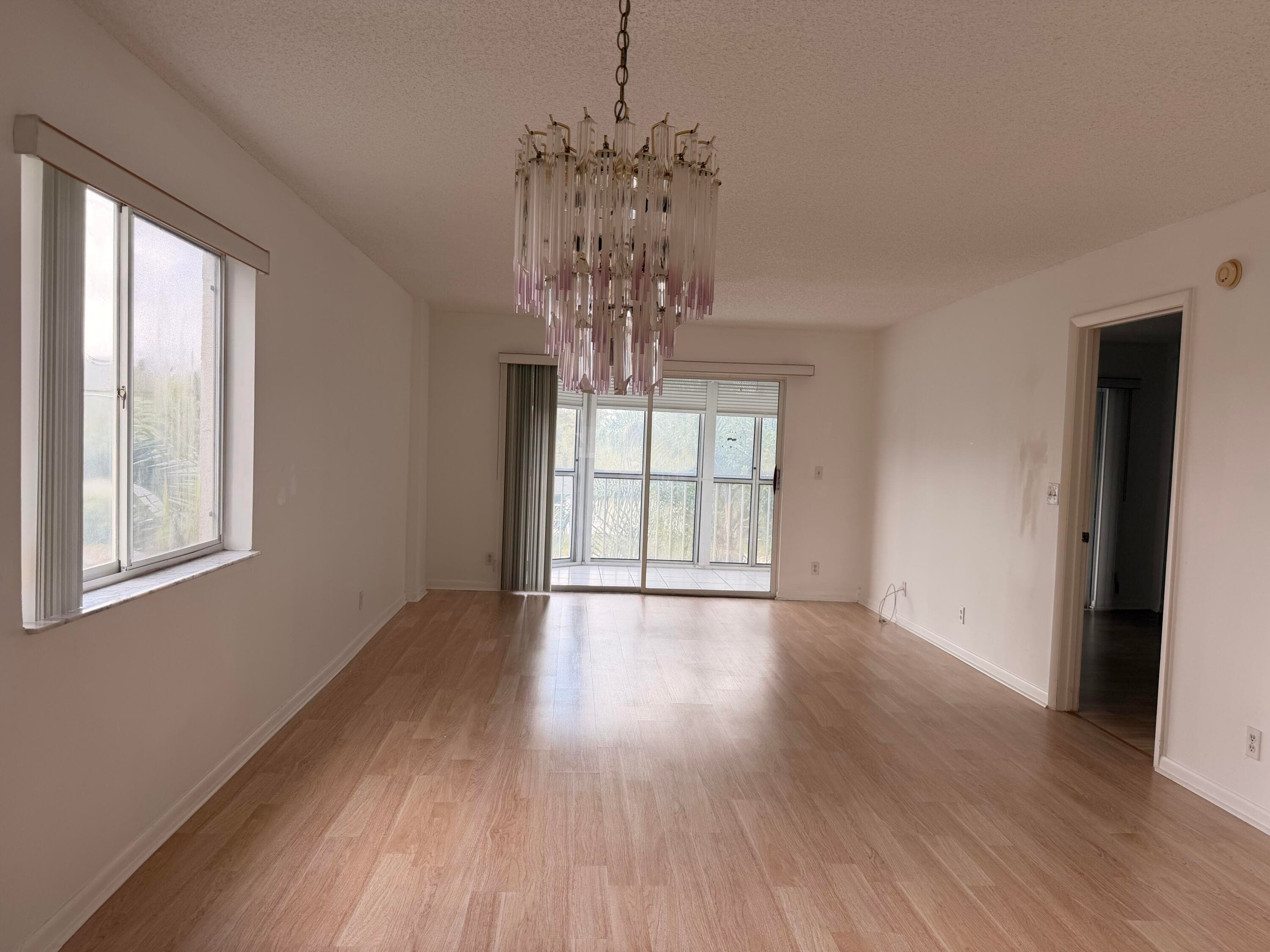 3146 Via Ponciana 301, Lake Worth, FL 33467 — photo 5 of 30